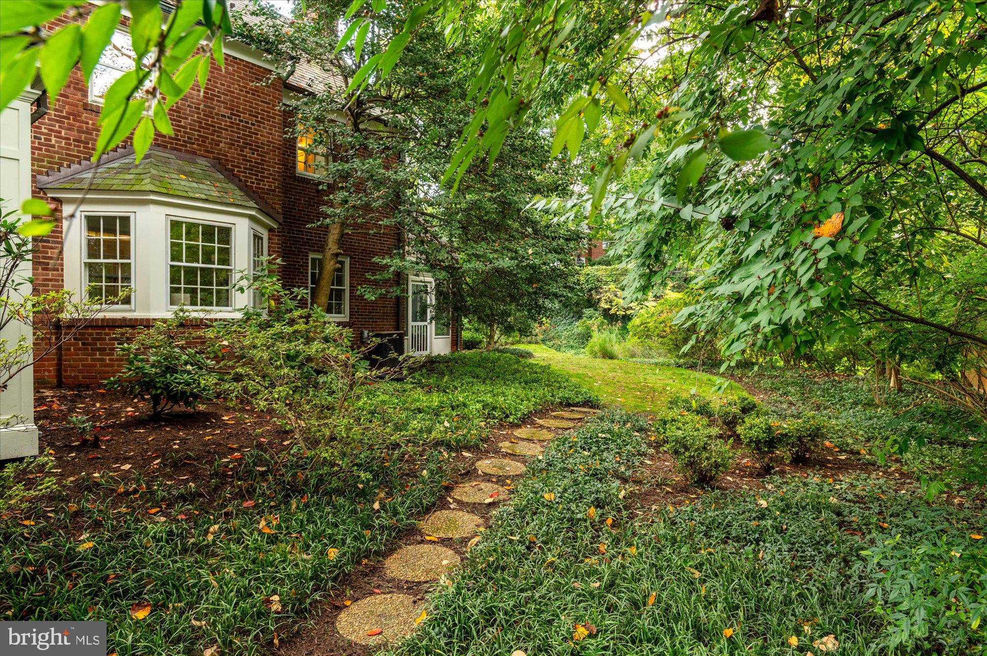 ROLLINGWOOD - Residential