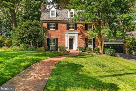 Photo of 7500 Summit Avenue, Chevy Chase, MD 20815 (MLS # MDMC2144616)