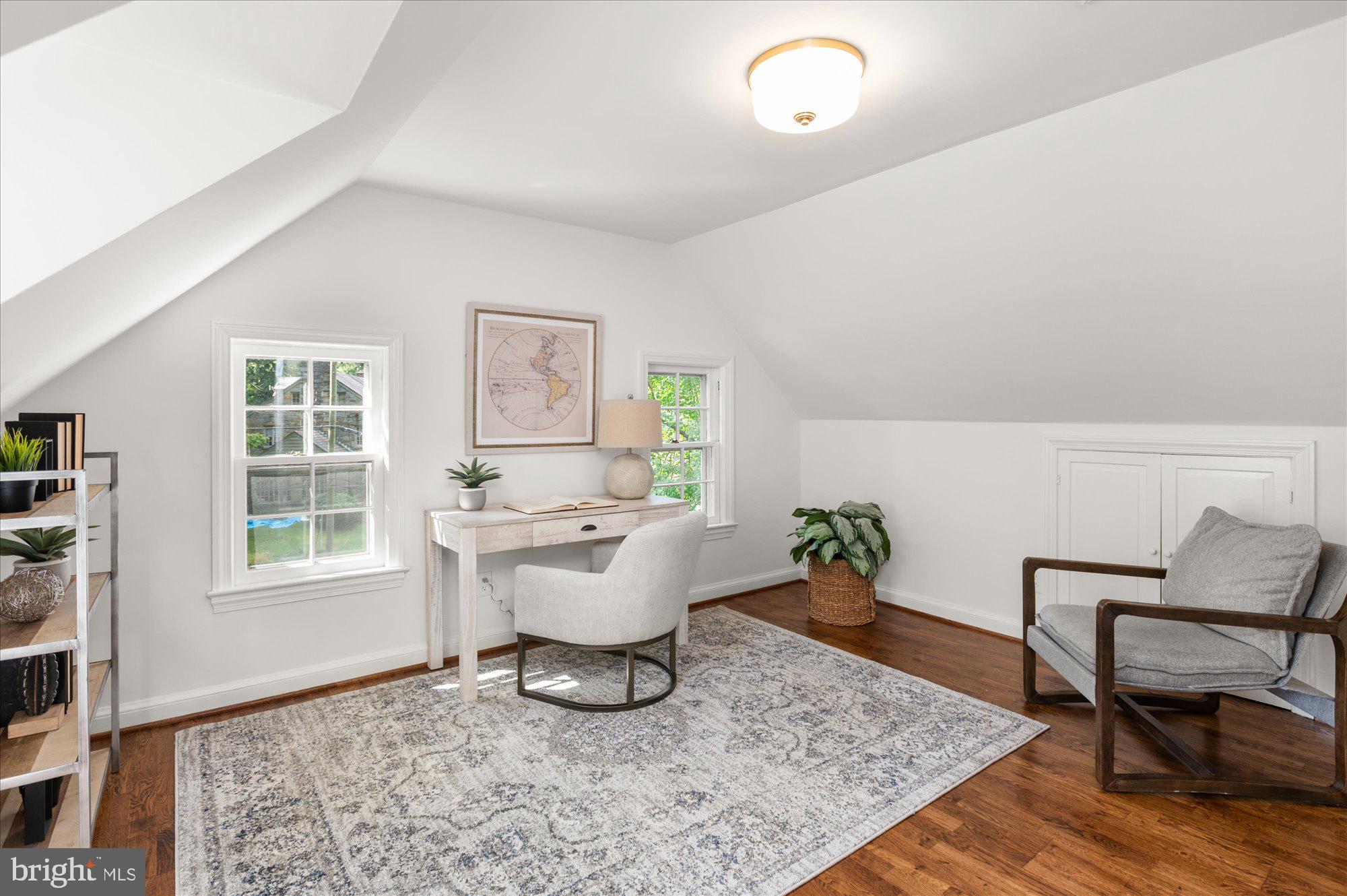 ROLLINGWOOD - Residential