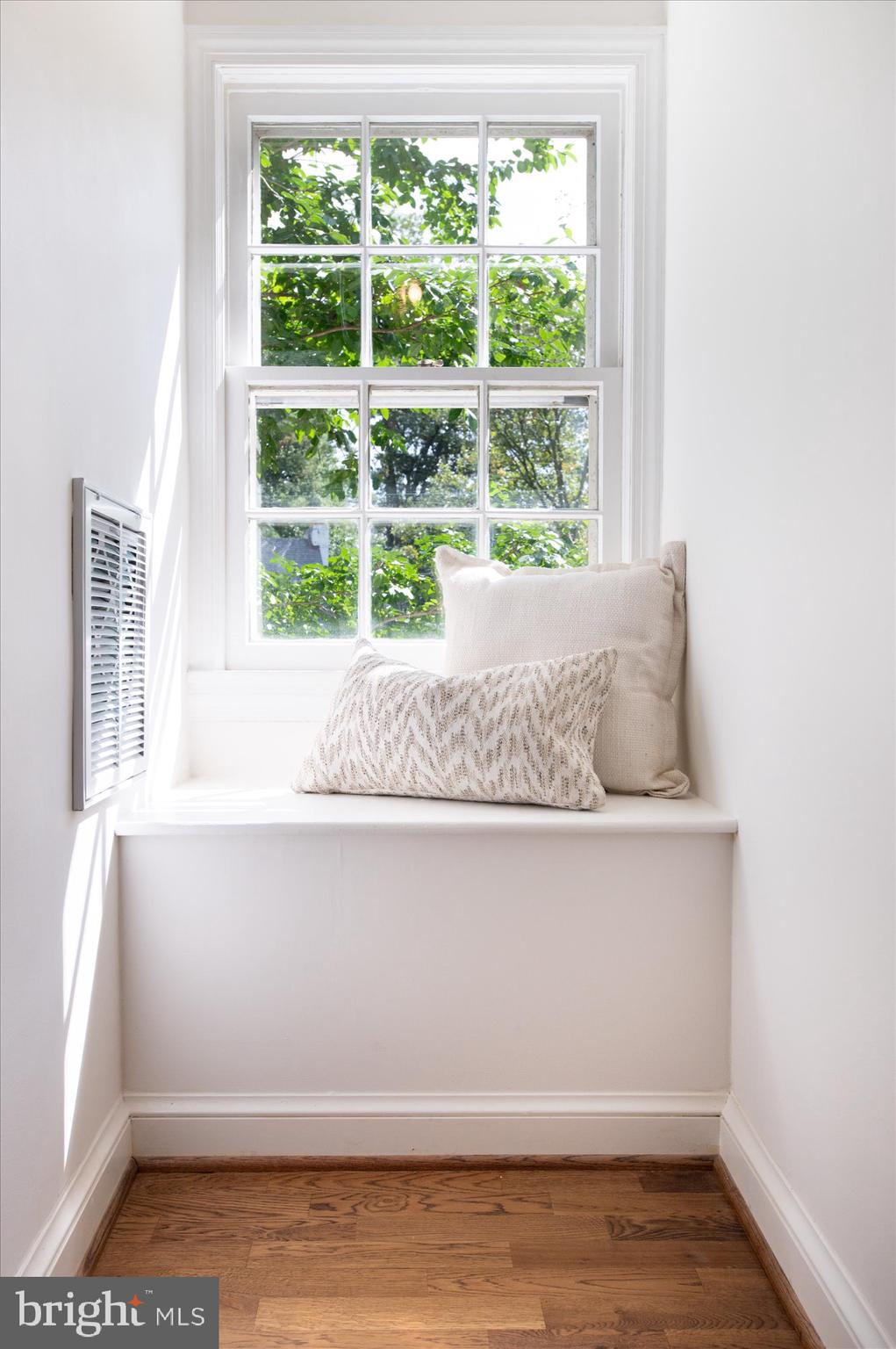 ROLLINGWOOD - Residential