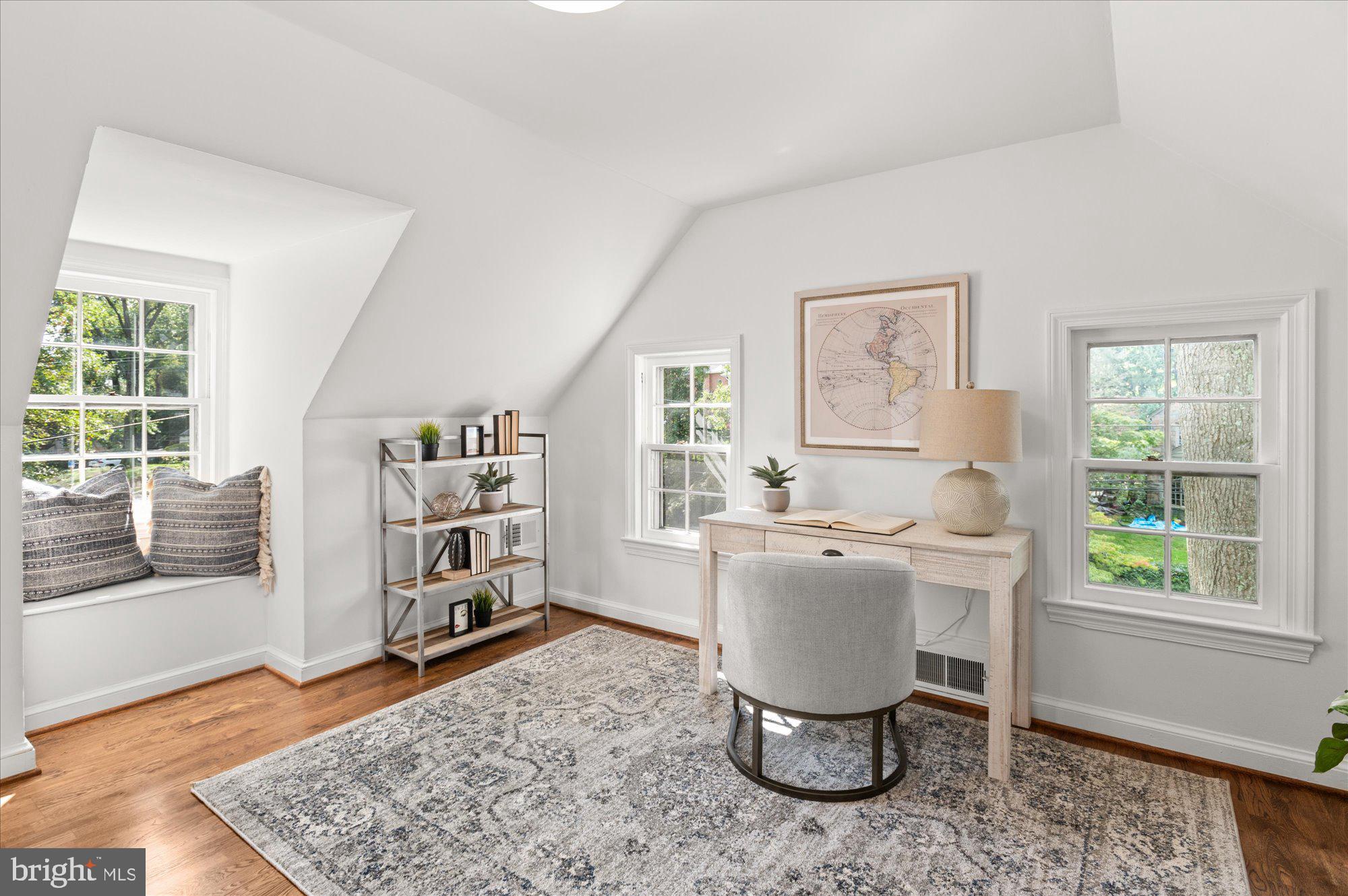 ROLLINGWOOD - Residential