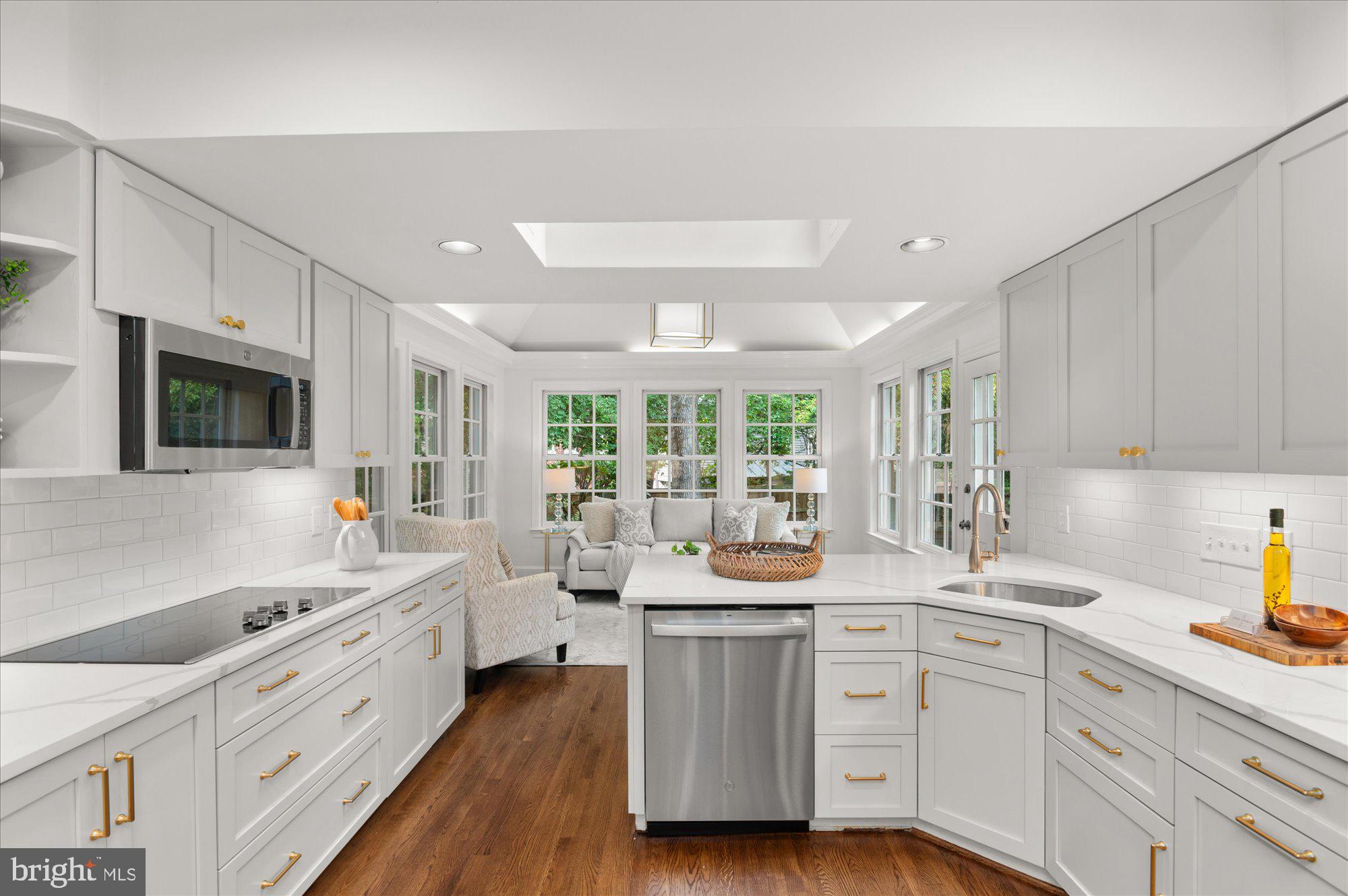 ROLLINGWOOD - Residential