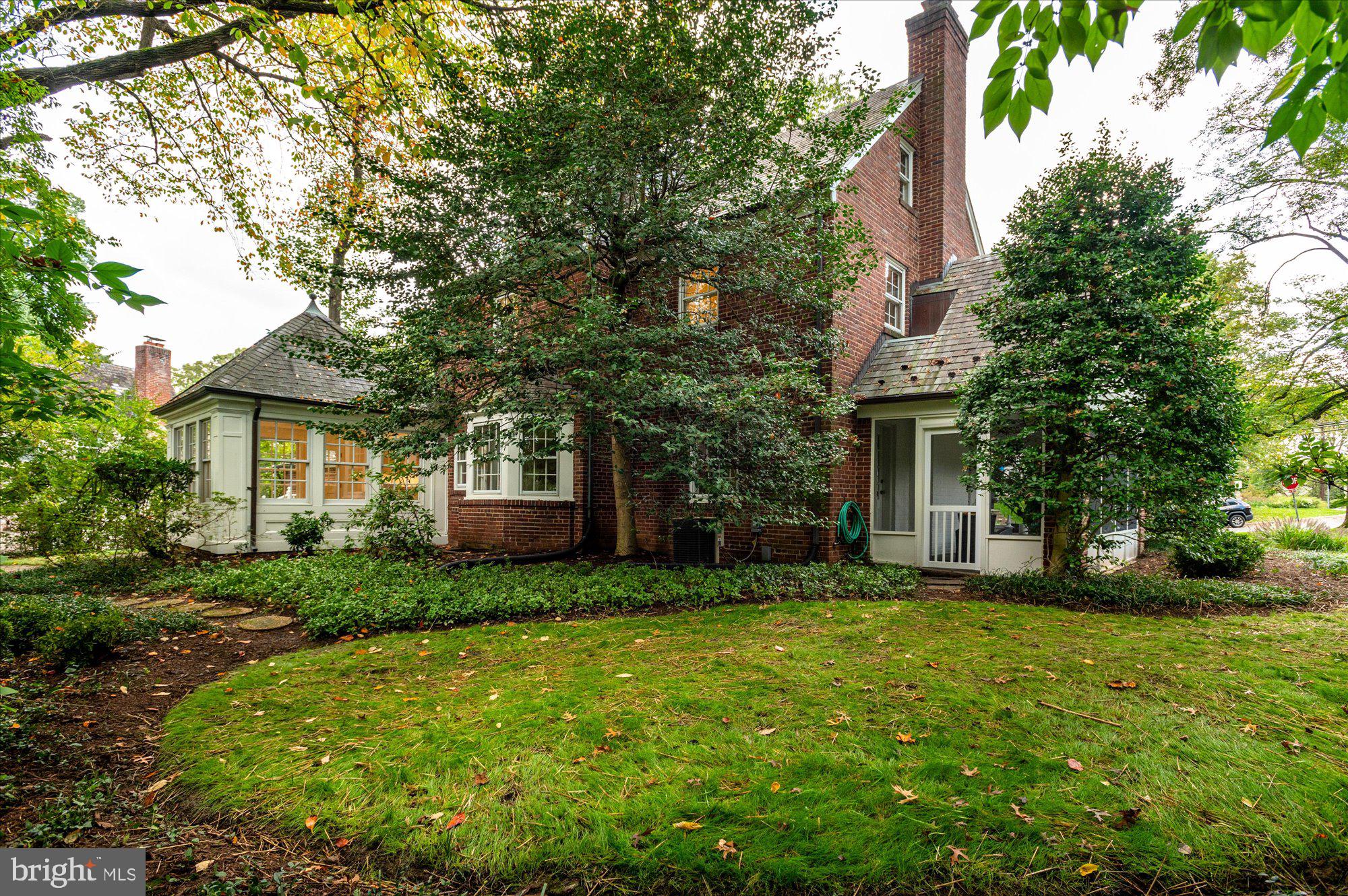 ROLLINGWOOD - Residential