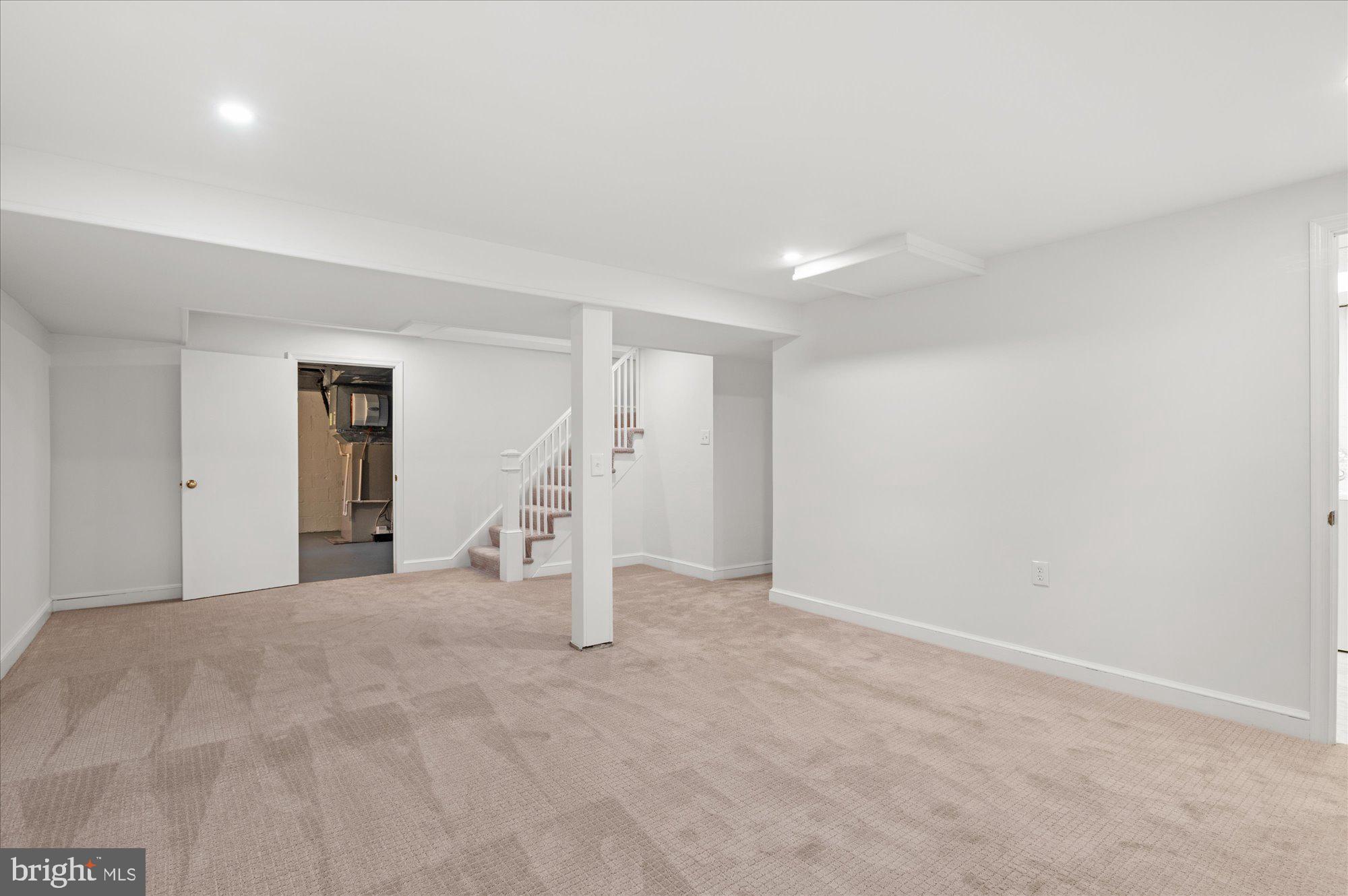 ROLLINGWOOD - Residential