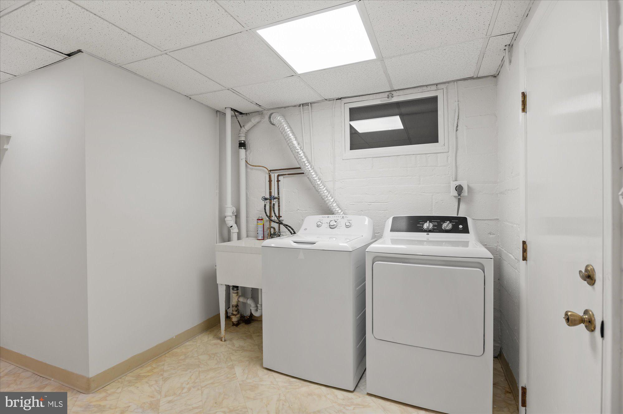 ROLLINGWOOD - Residential