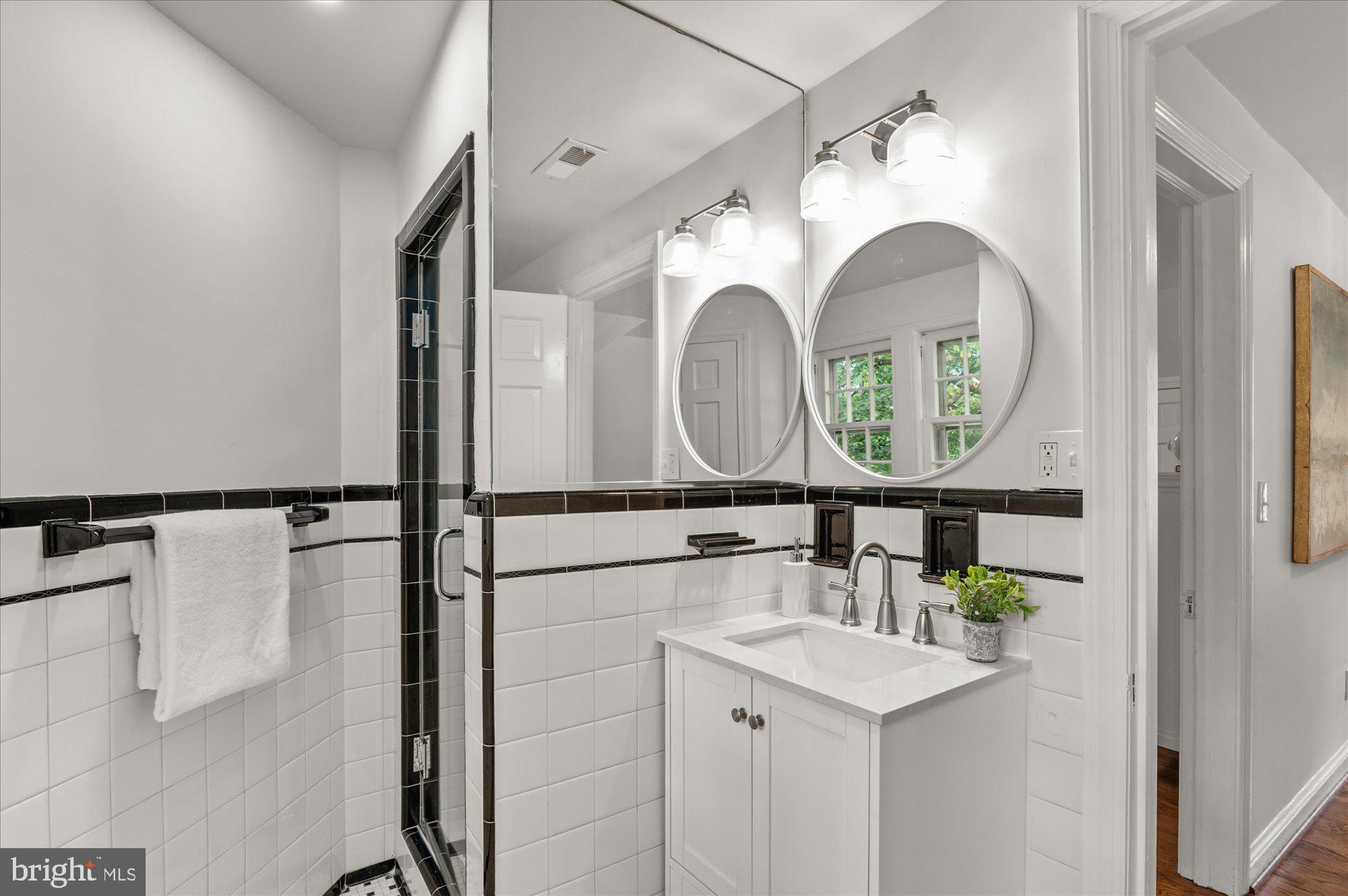 ROLLINGWOOD - Residential