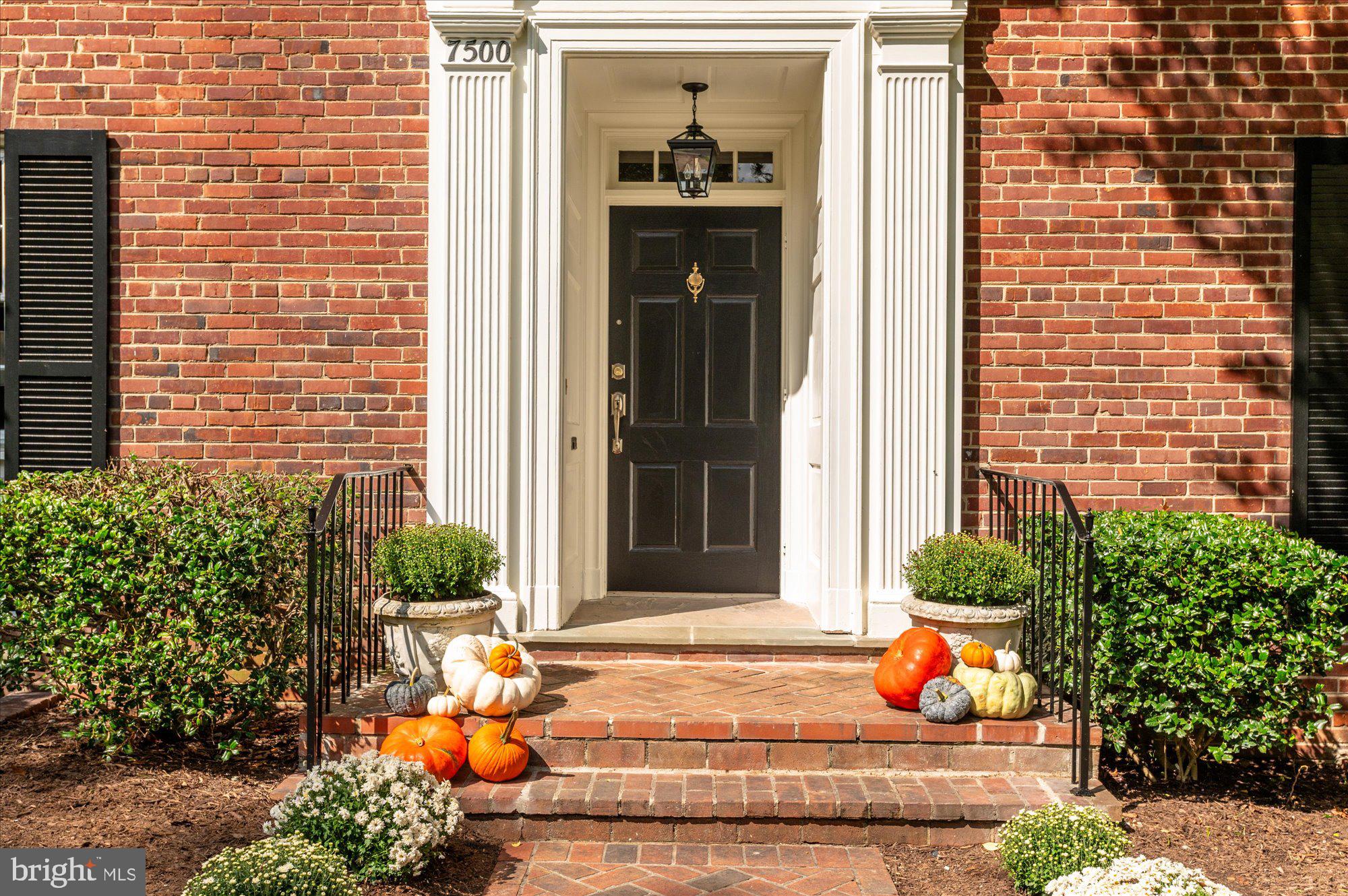 ROLLINGWOOD - Residential