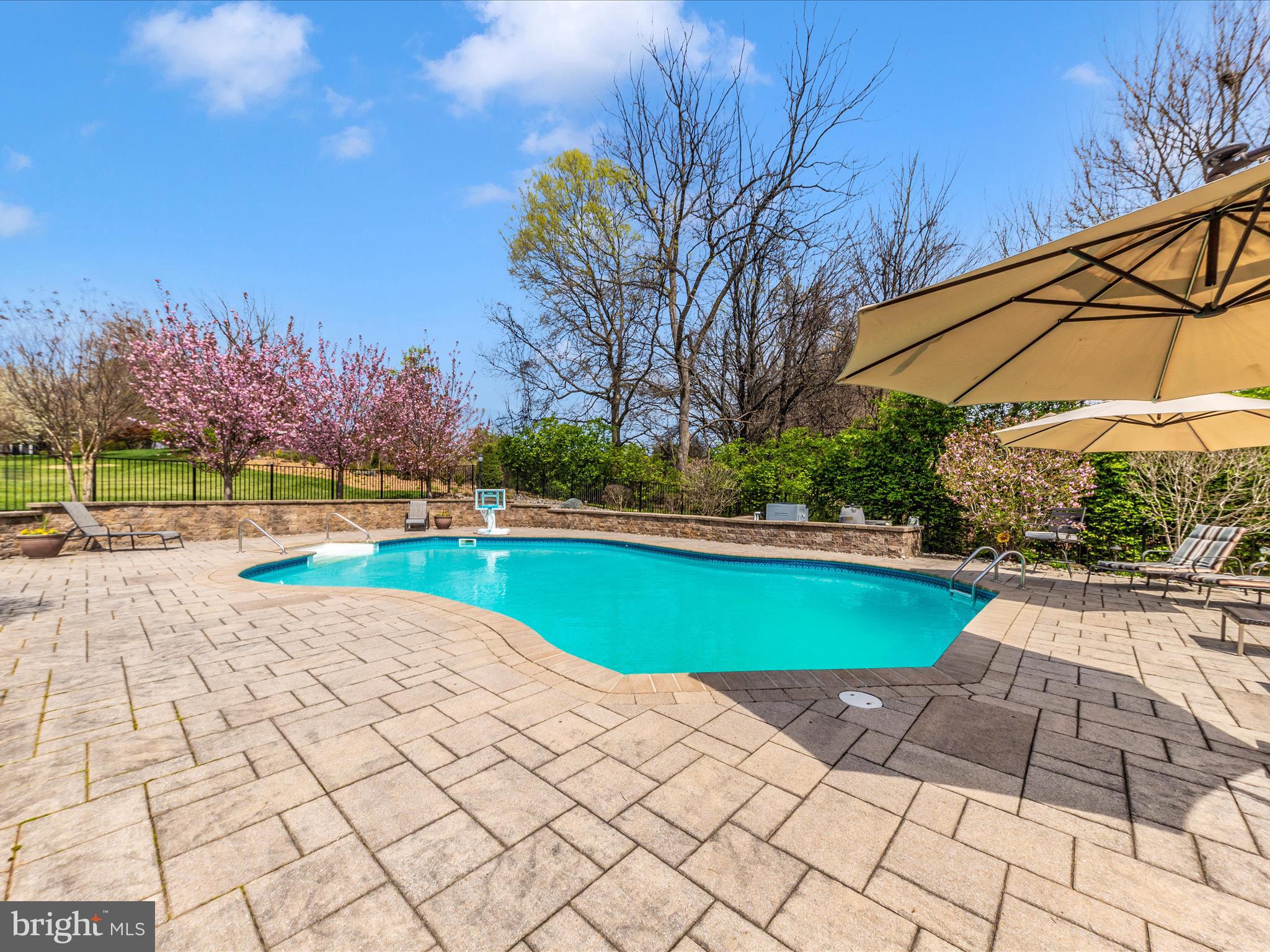 FOXFIELD AT MIDDLETOWN - Residential