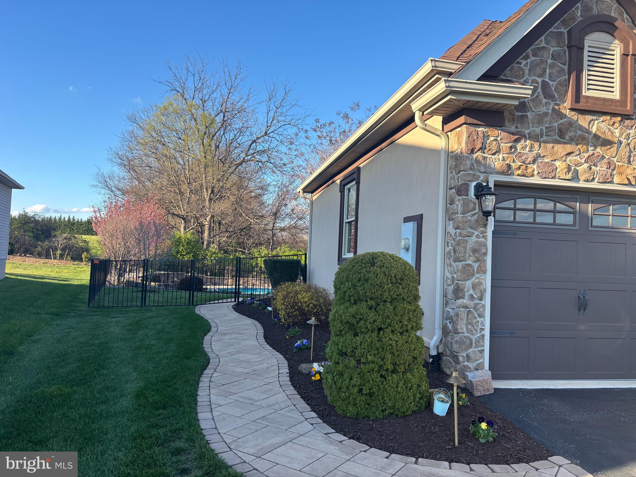 FOXFIELD AT MIDDLETOWN - Residential