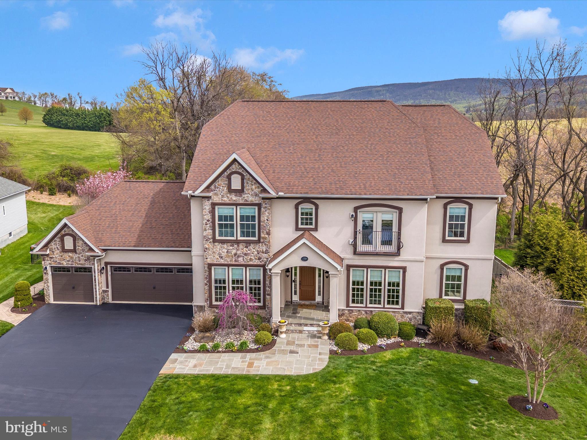 FOXFIELD AT MIDDLETOWN - Residential