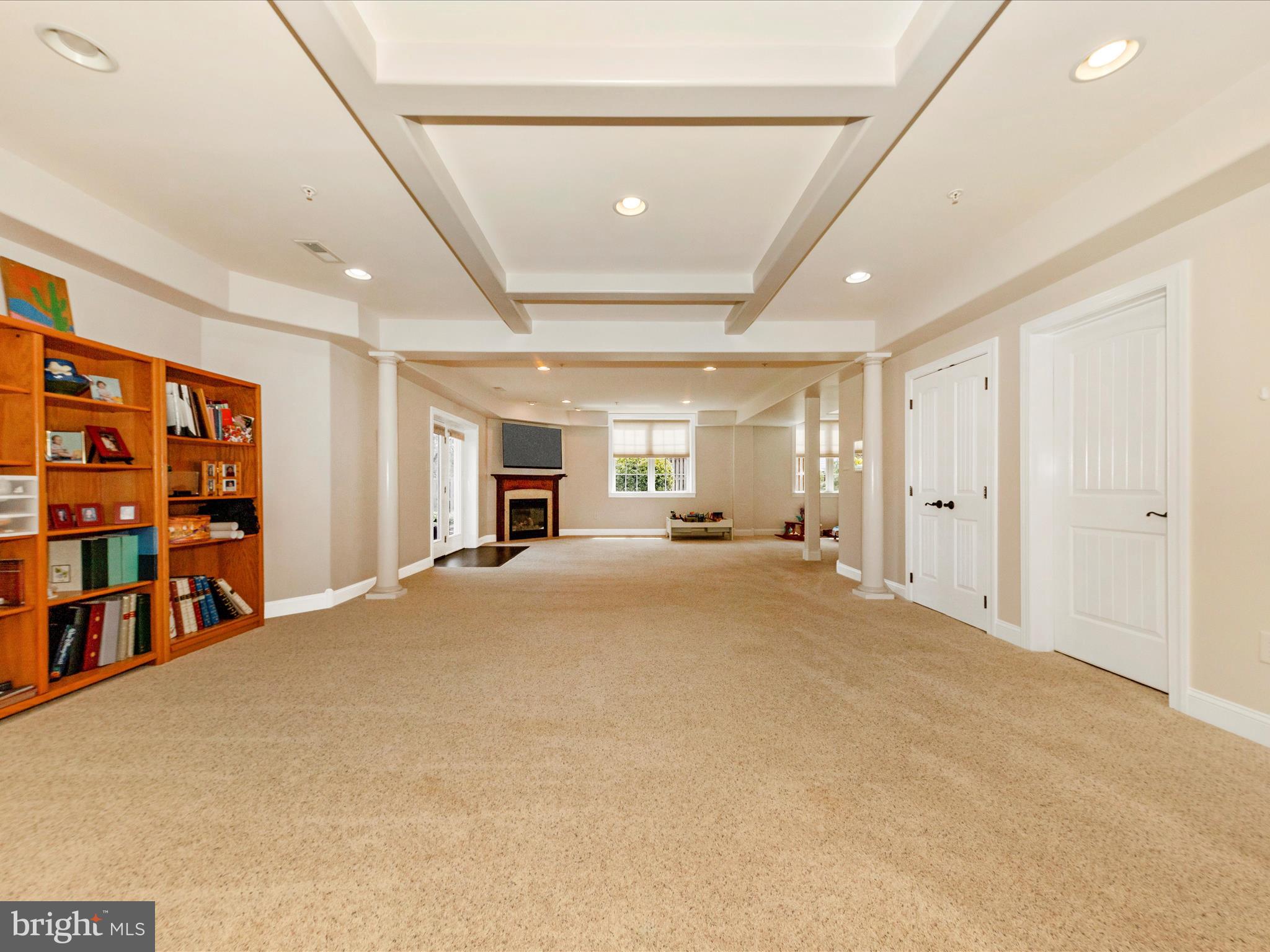 FOXFIELD AT MIDDLETOWN - Residential