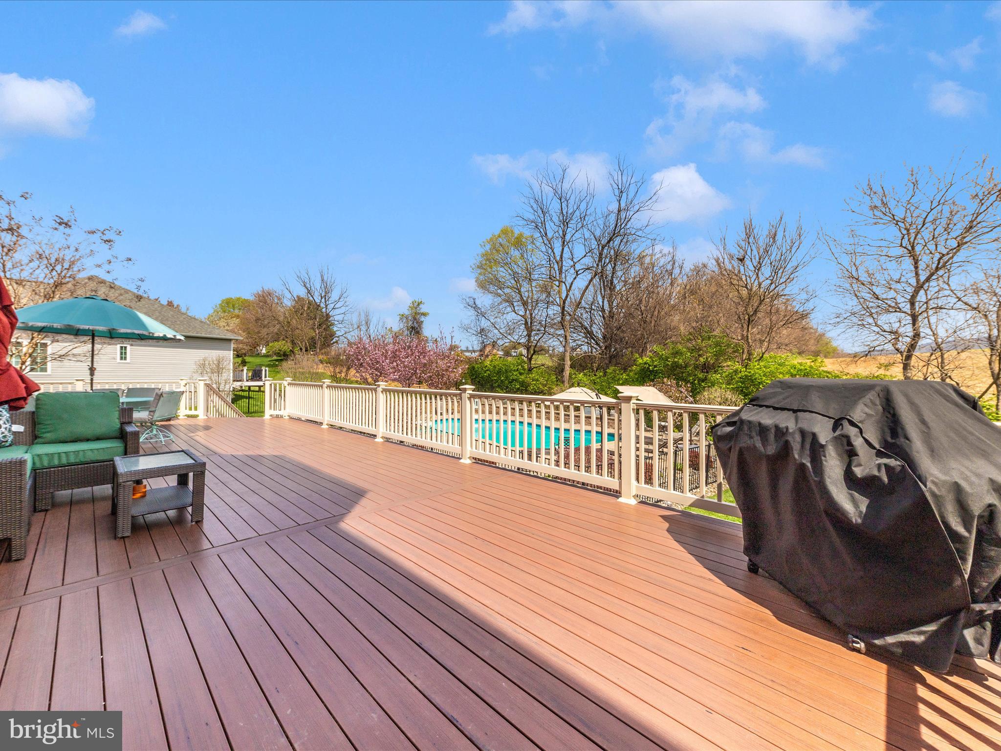 FOXFIELD AT MIDDLETOWN - Residential