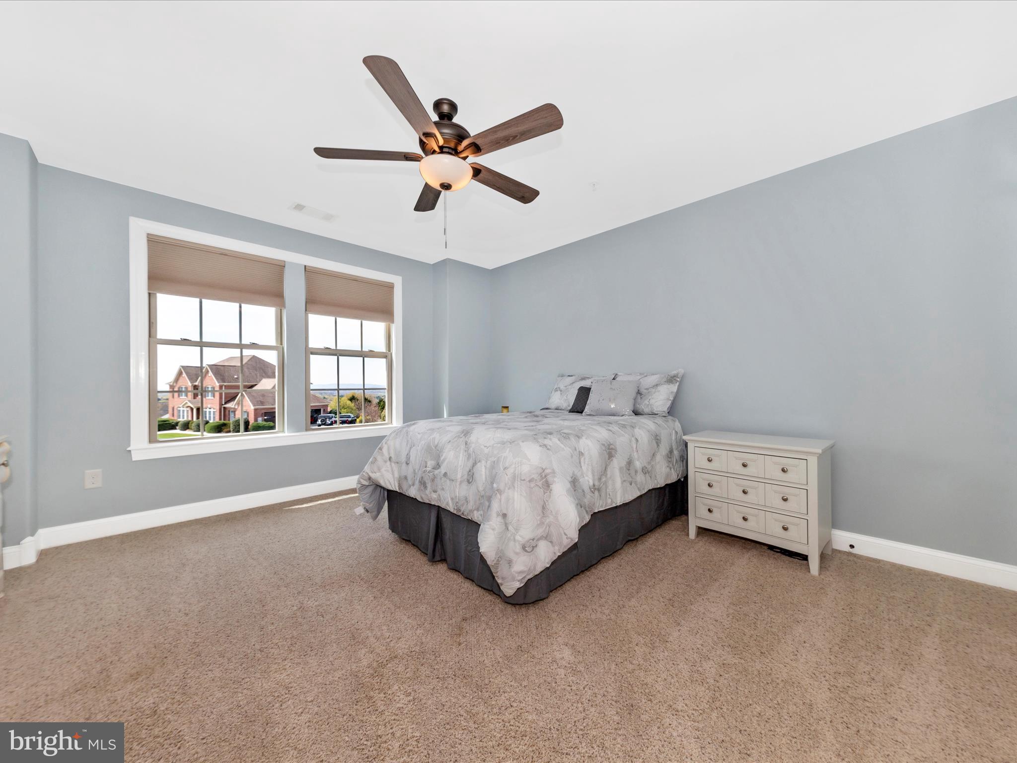 FOXFIELD AT MIDDLETOWN - Residential