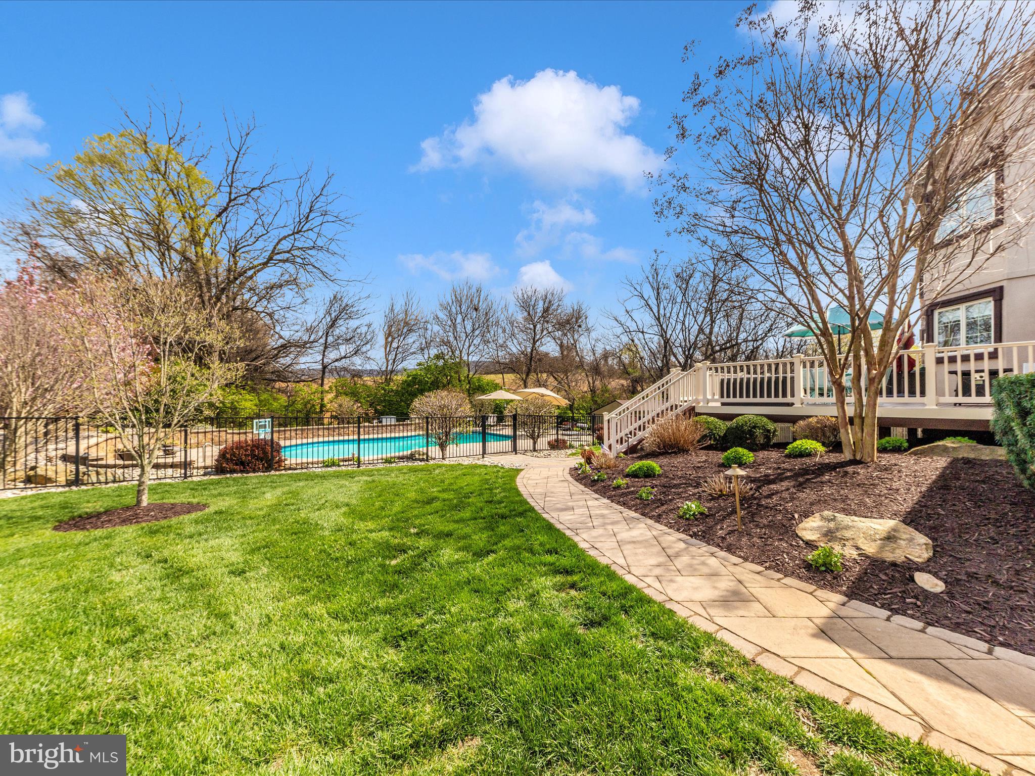 FOXFIELD AT MIDDLETOWN - Residential