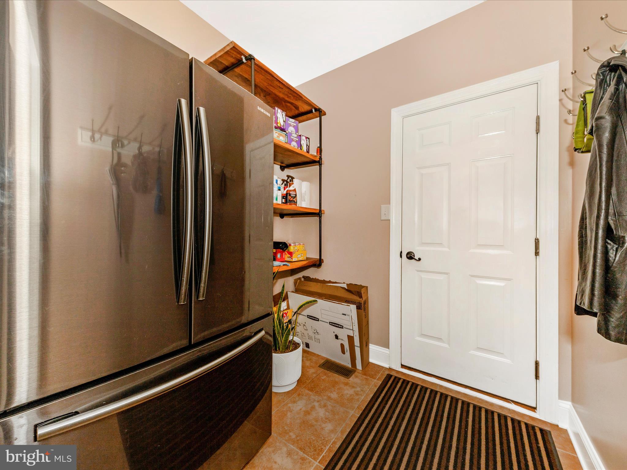 FOXFIELD AT MIDDLETOWN - Residential