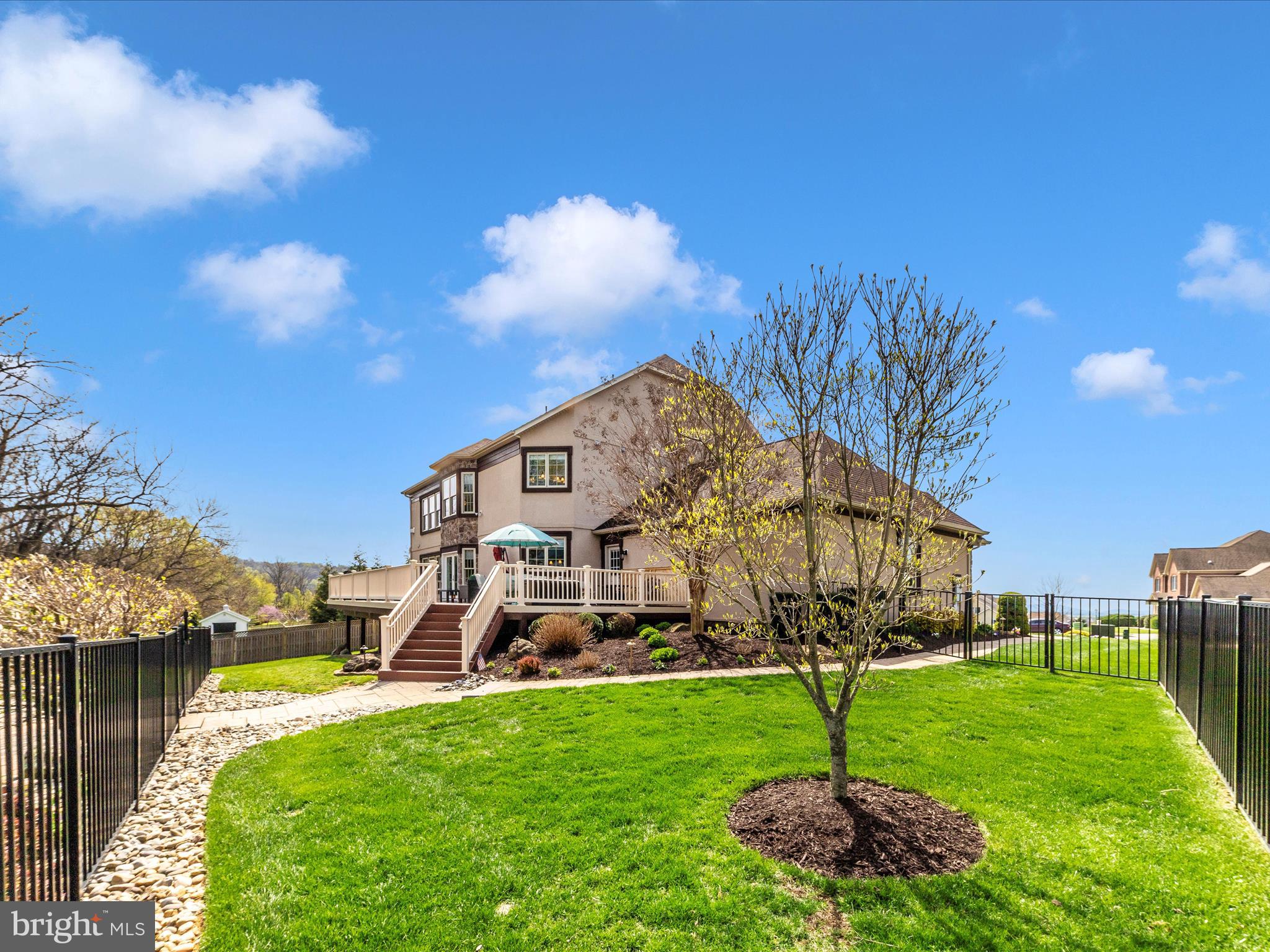 FOXFIELD AT MIDDLETOWN - Residential