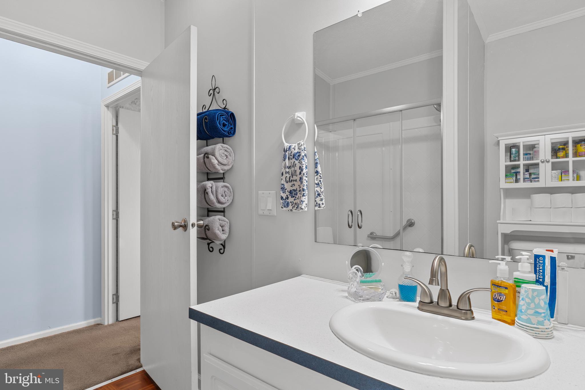 POTNETS LAKESIDE - Residential