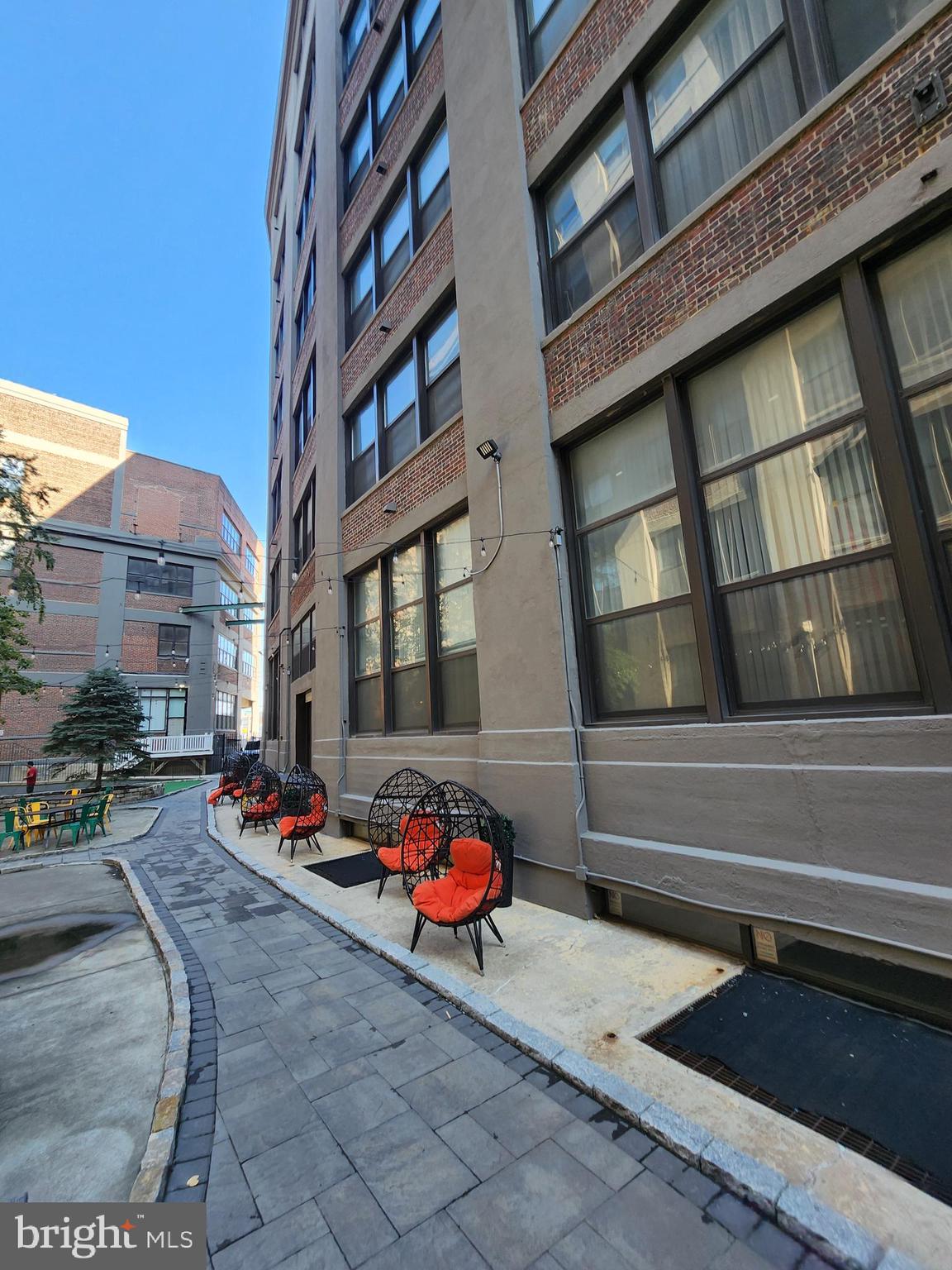 POINT BREEZE - Residential