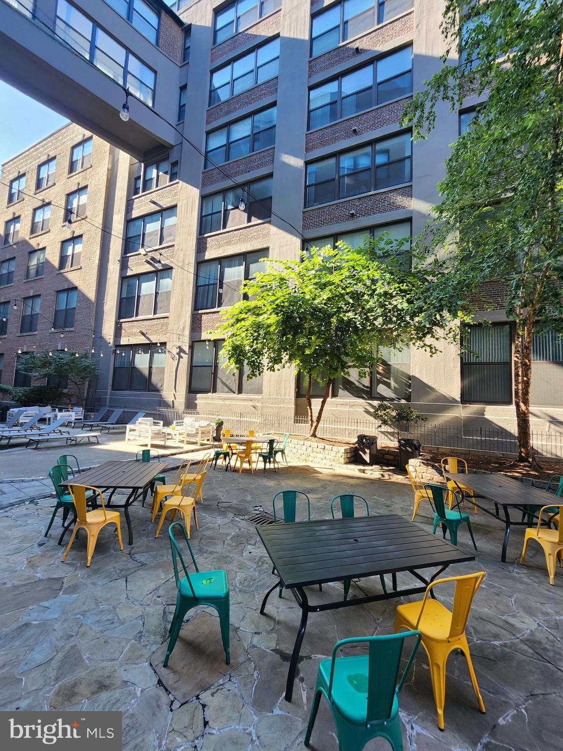 POINT BREEZE - Residential