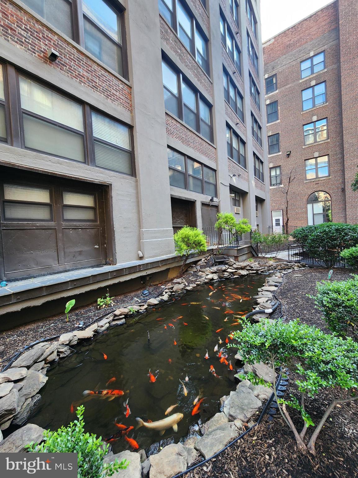 POINT BREEZE - Residential