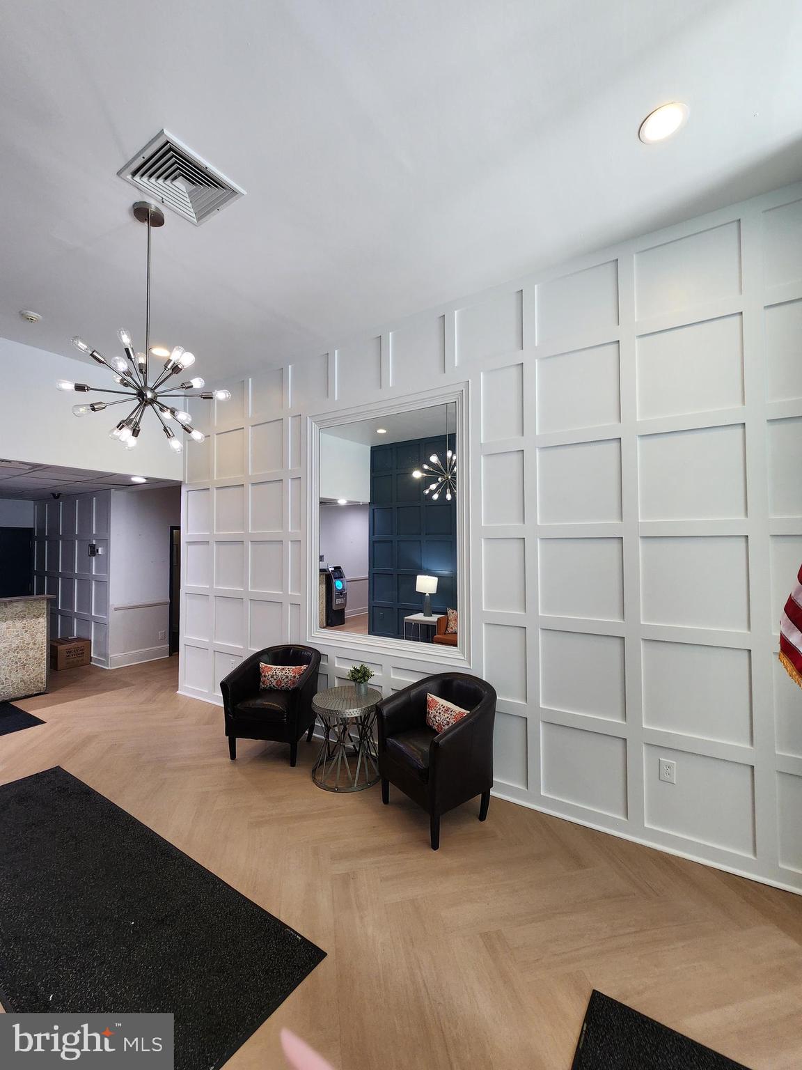 POINT BREEZE - Residential