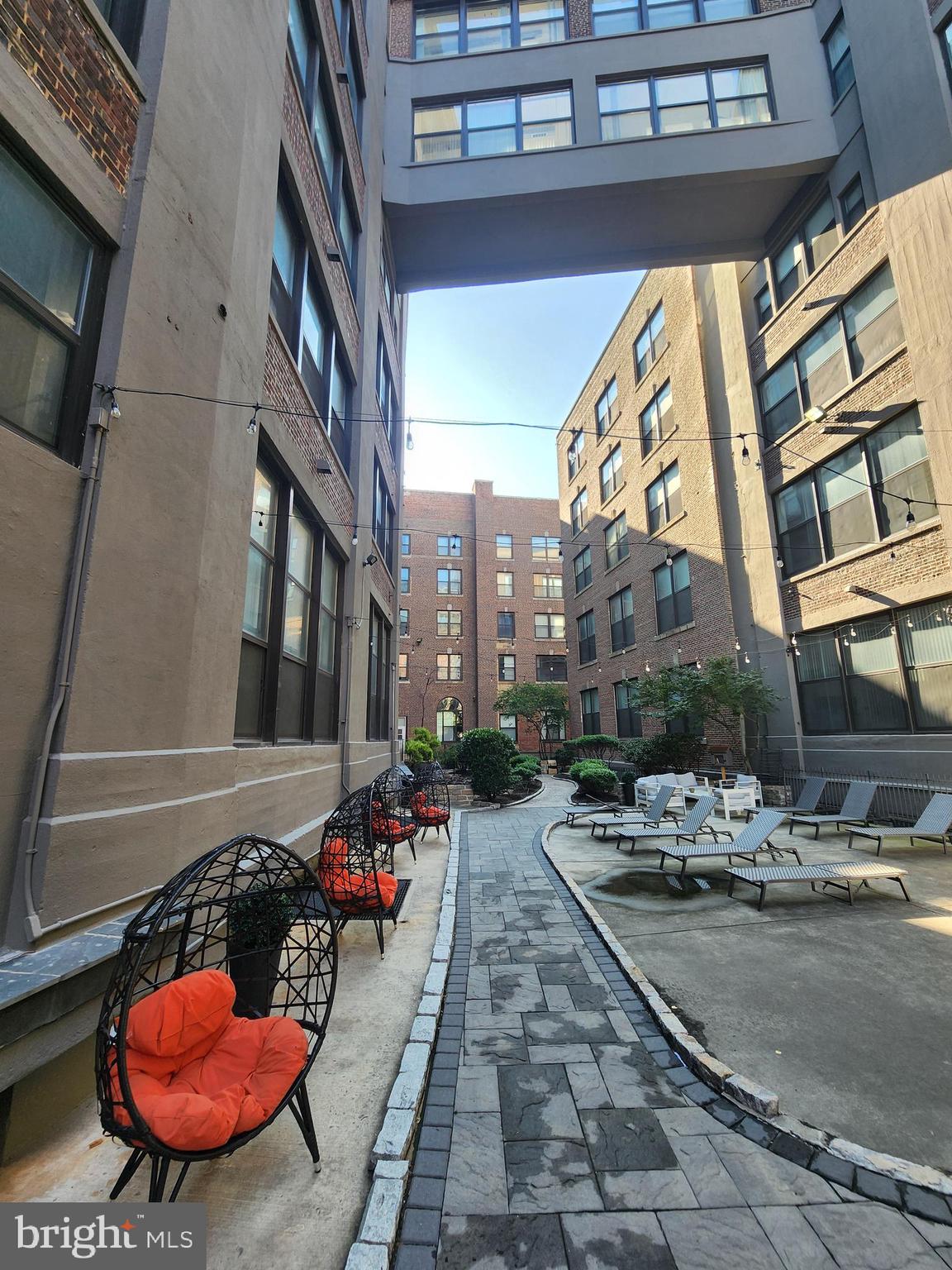 POINT BREEZE - Residential