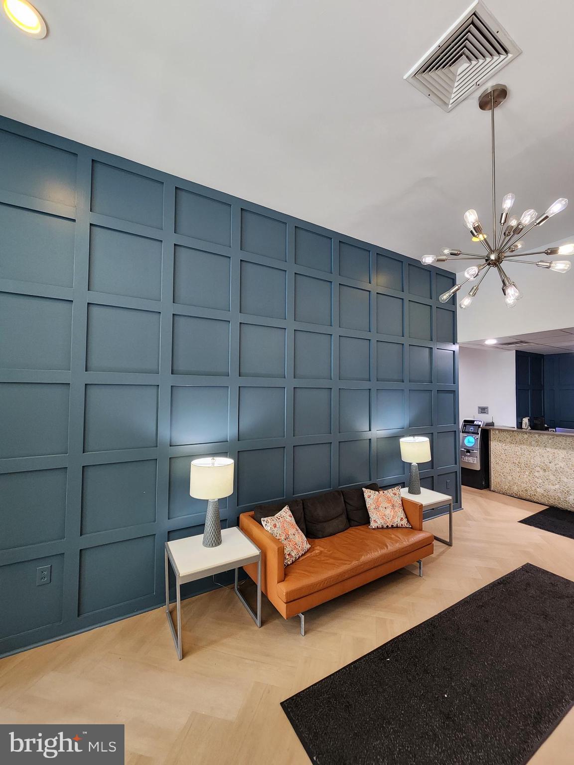 POINT BREEZE - Residential