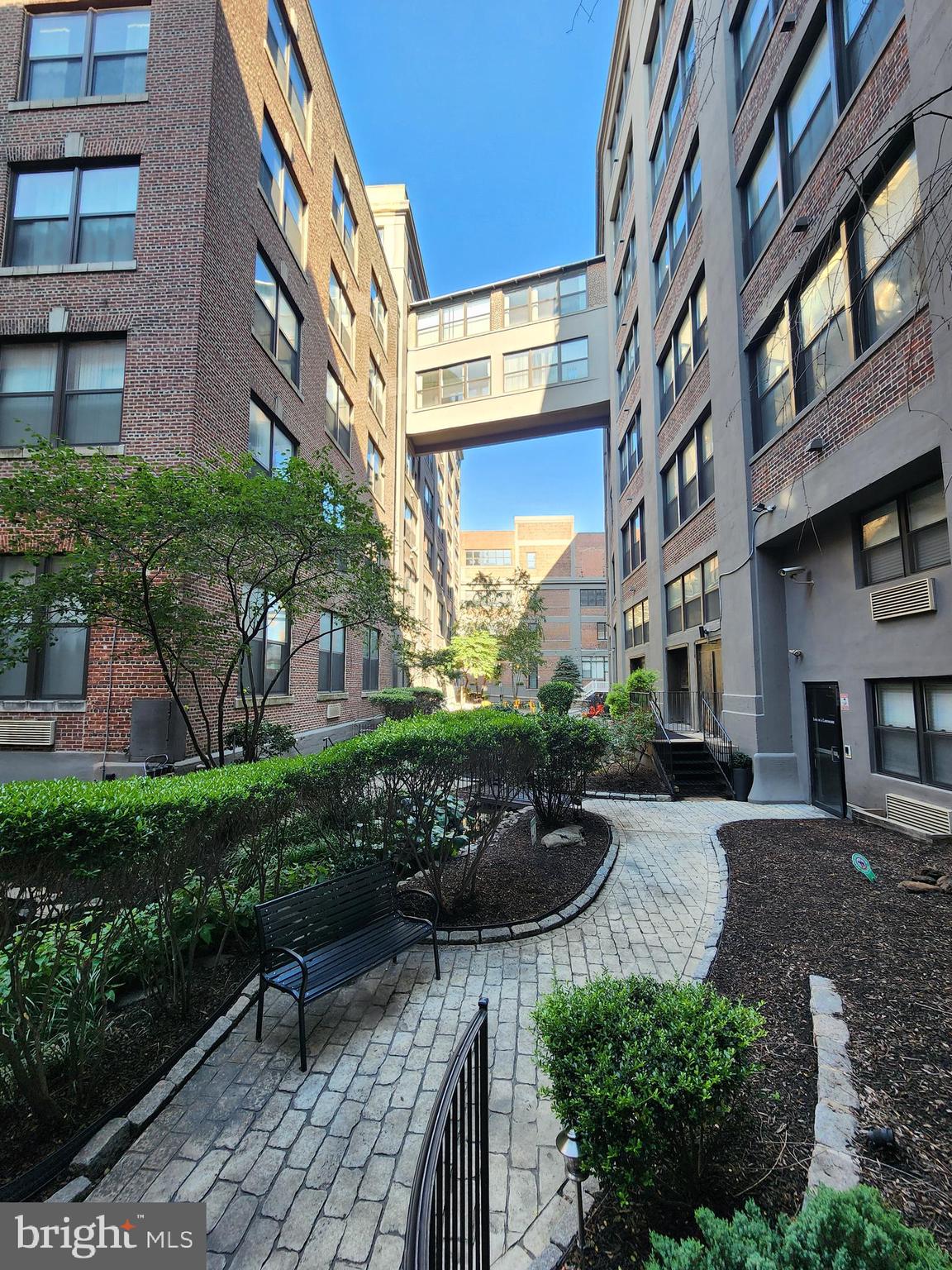 POINT BREEZE - Residential