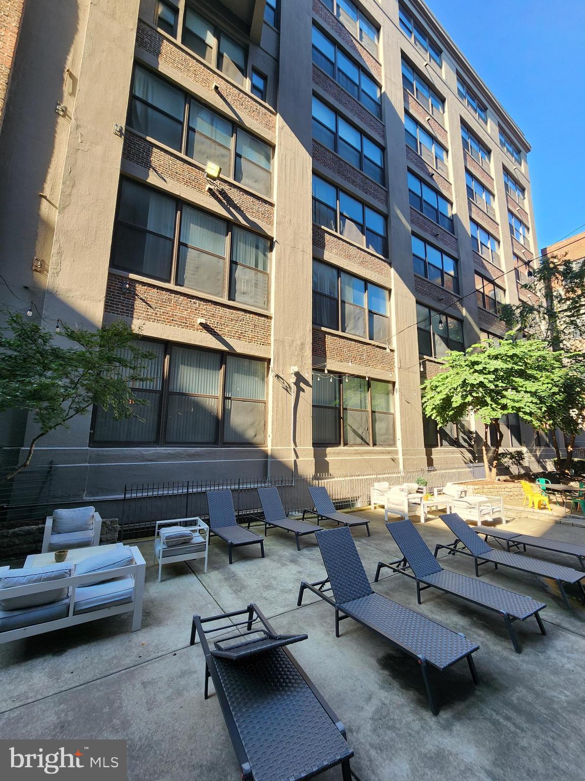 POINT BREEZE - Residential