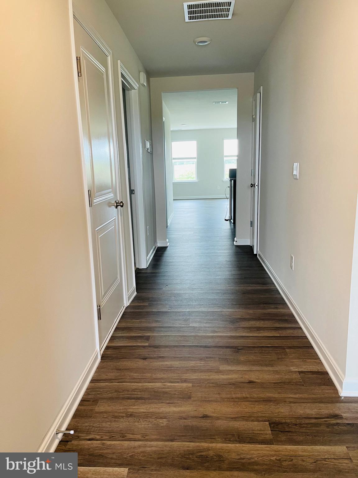 VALLEY VIEW - Residential Lease