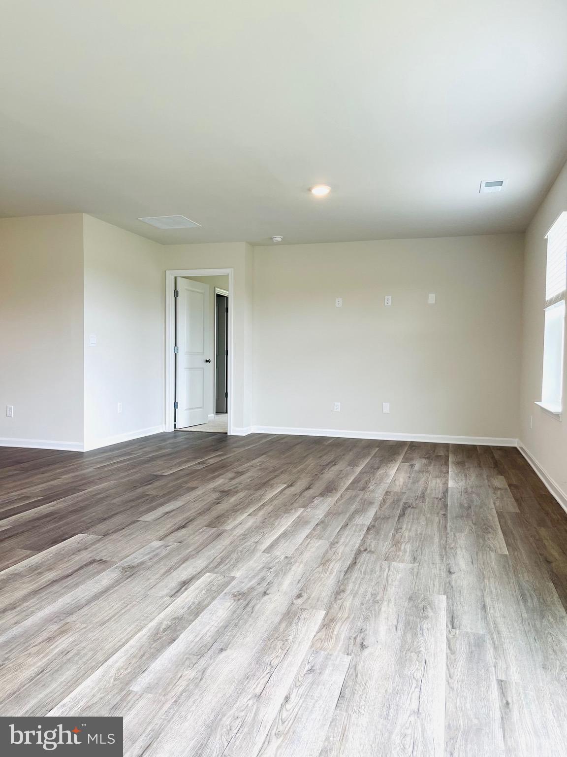 VALLEY VIEW - Residential Lease