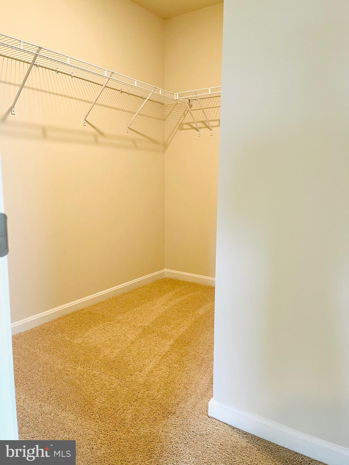 VALLEY VIEW - Residential Lease