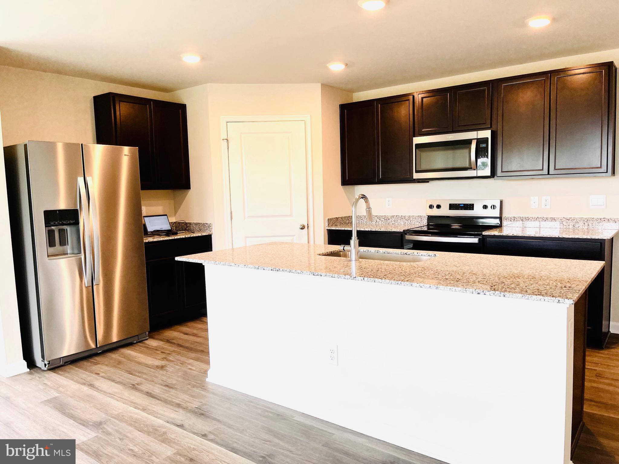 VALLEY VIEW - Residential Lease