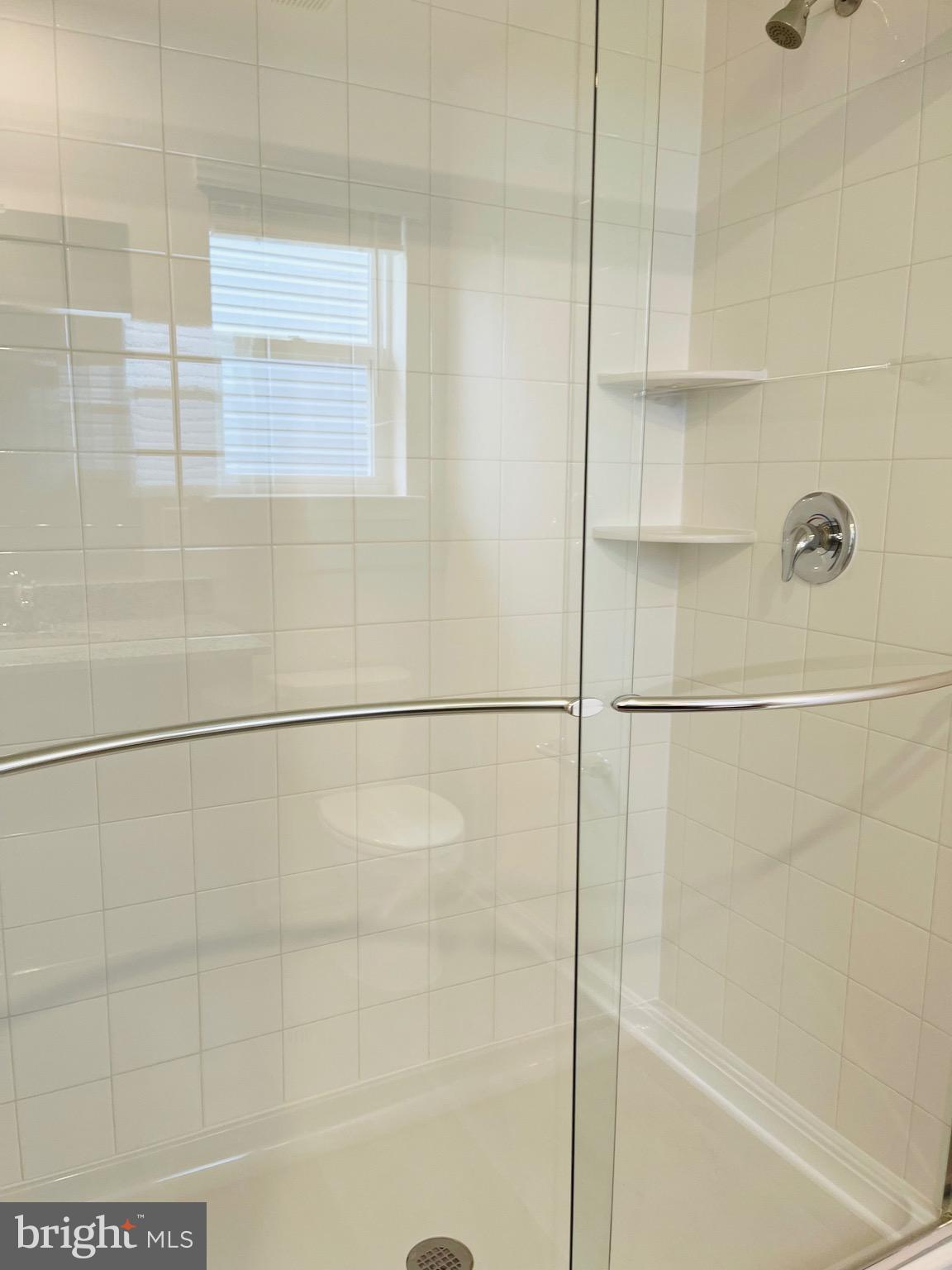 VALLEY VIEW - Residential Lease