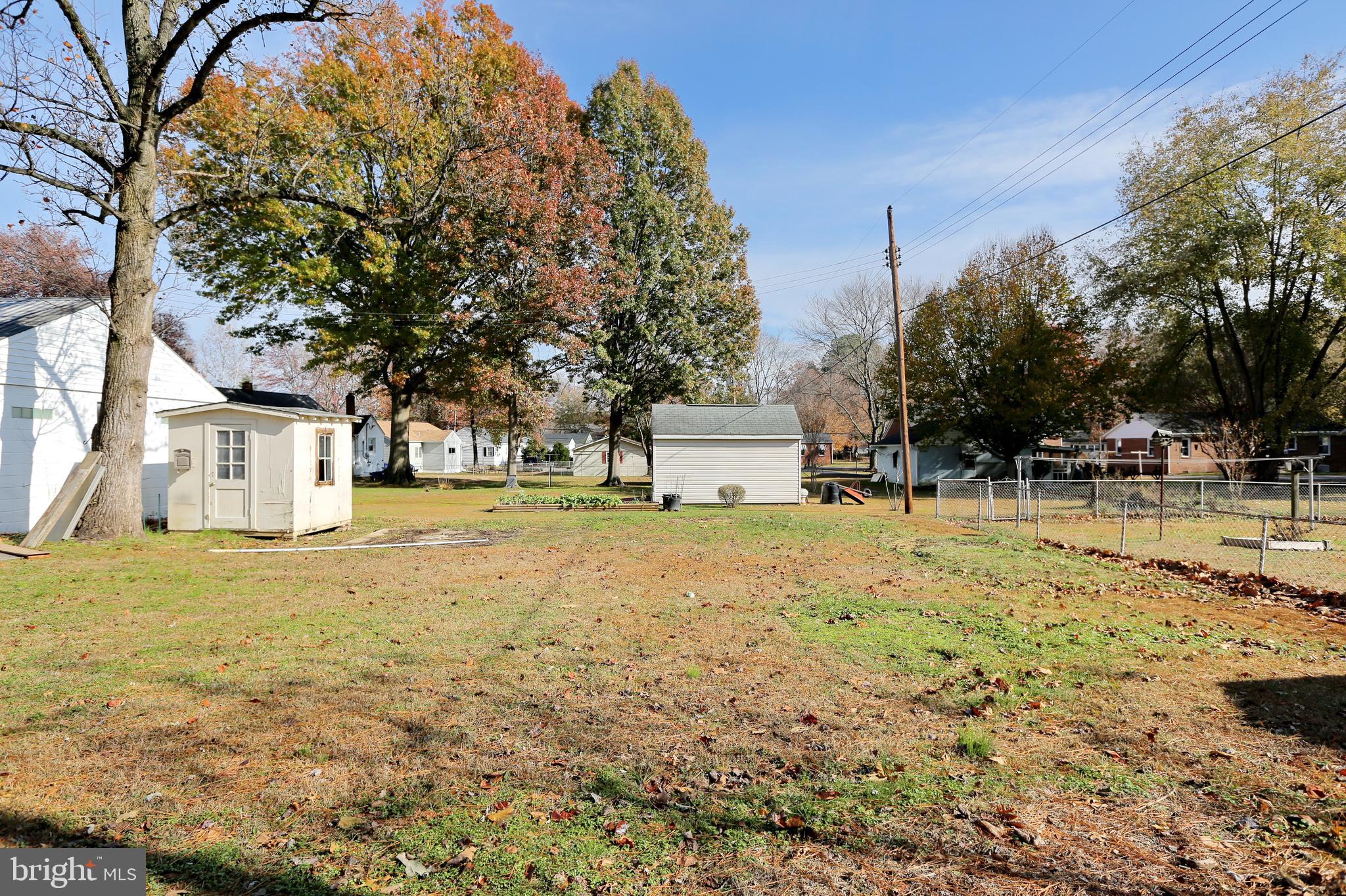 E L DAVIS - Residential