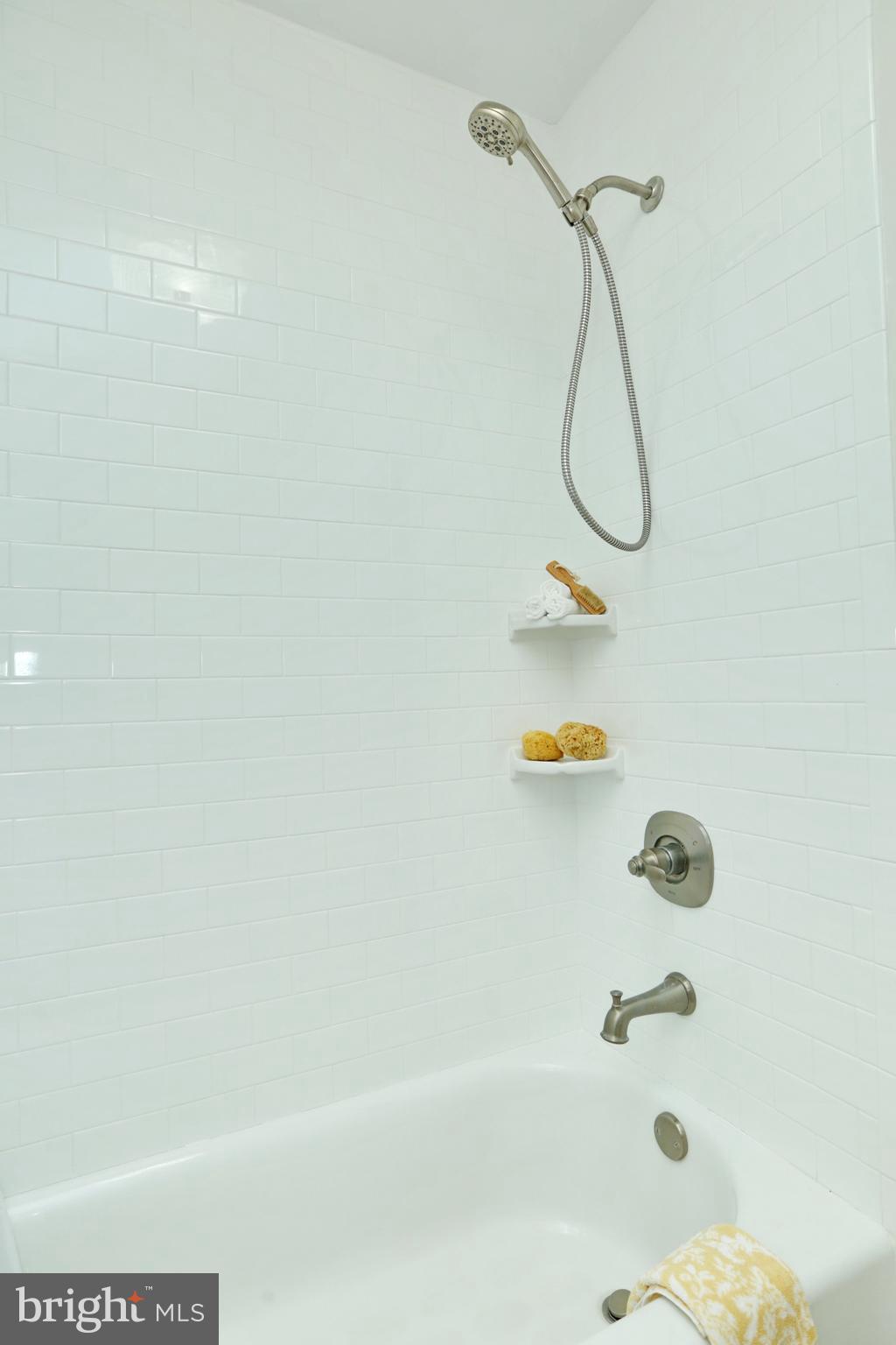 E L DAVIS - Residential