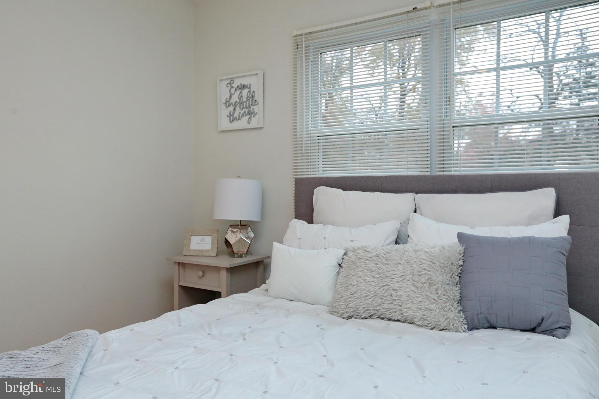 E L DAVIS - Residential