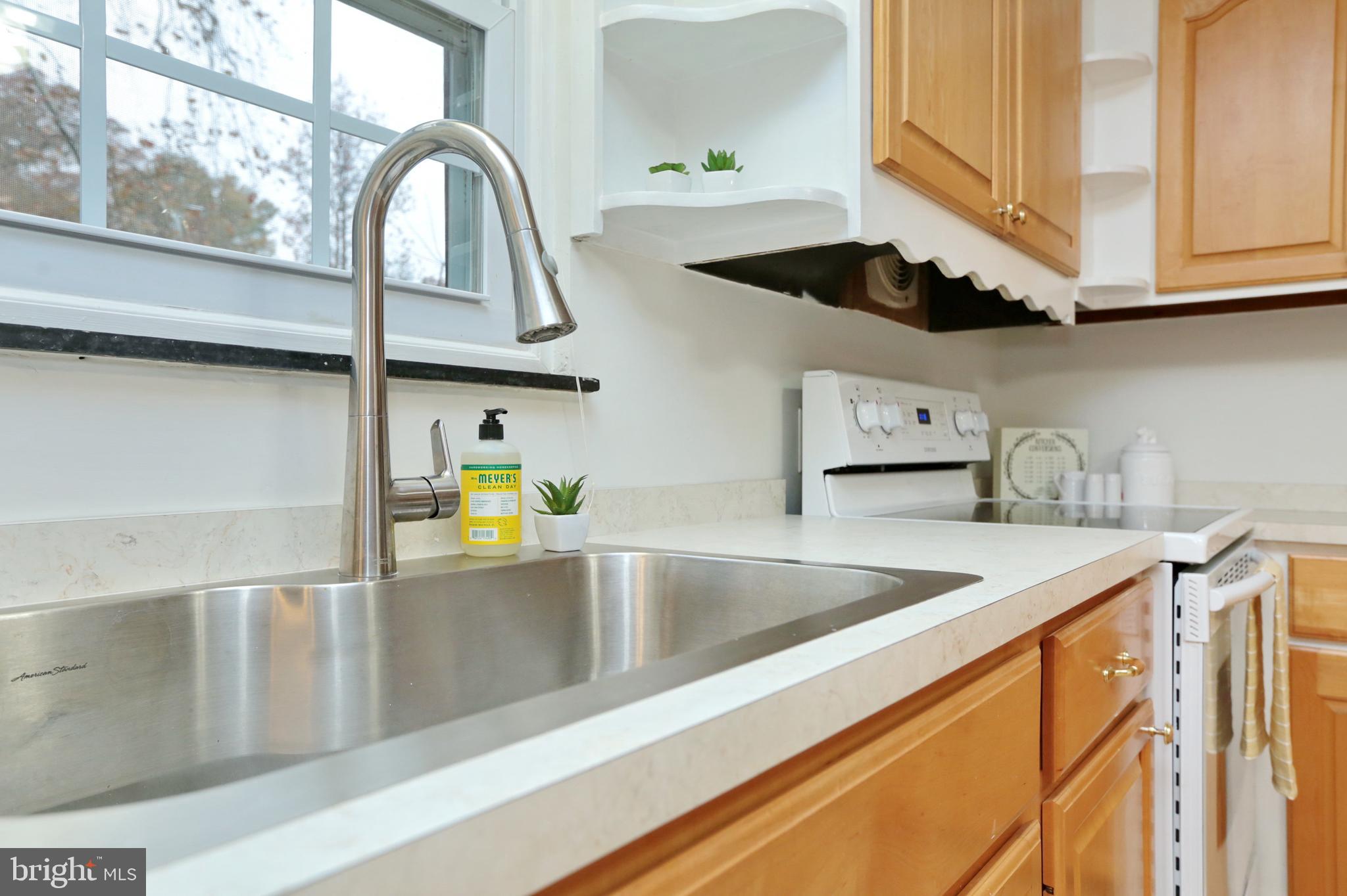 E L DAVIS - Residential