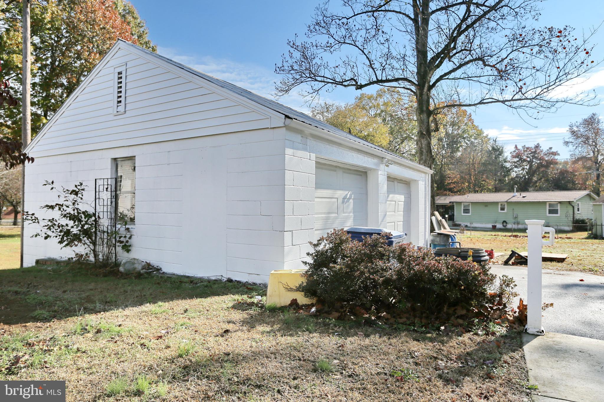 E L DAVIS - Residential