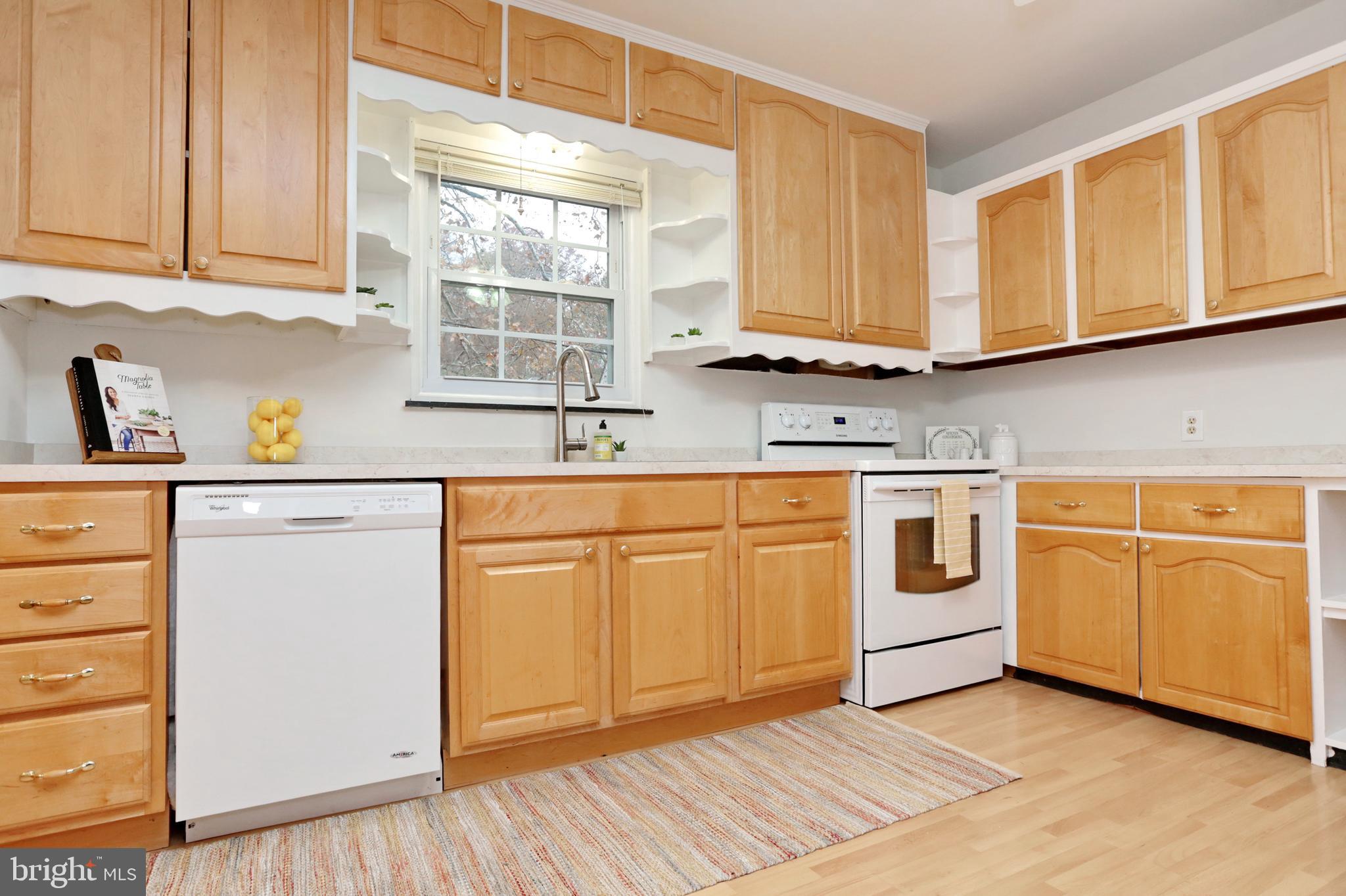 E L DAVIS - Residential