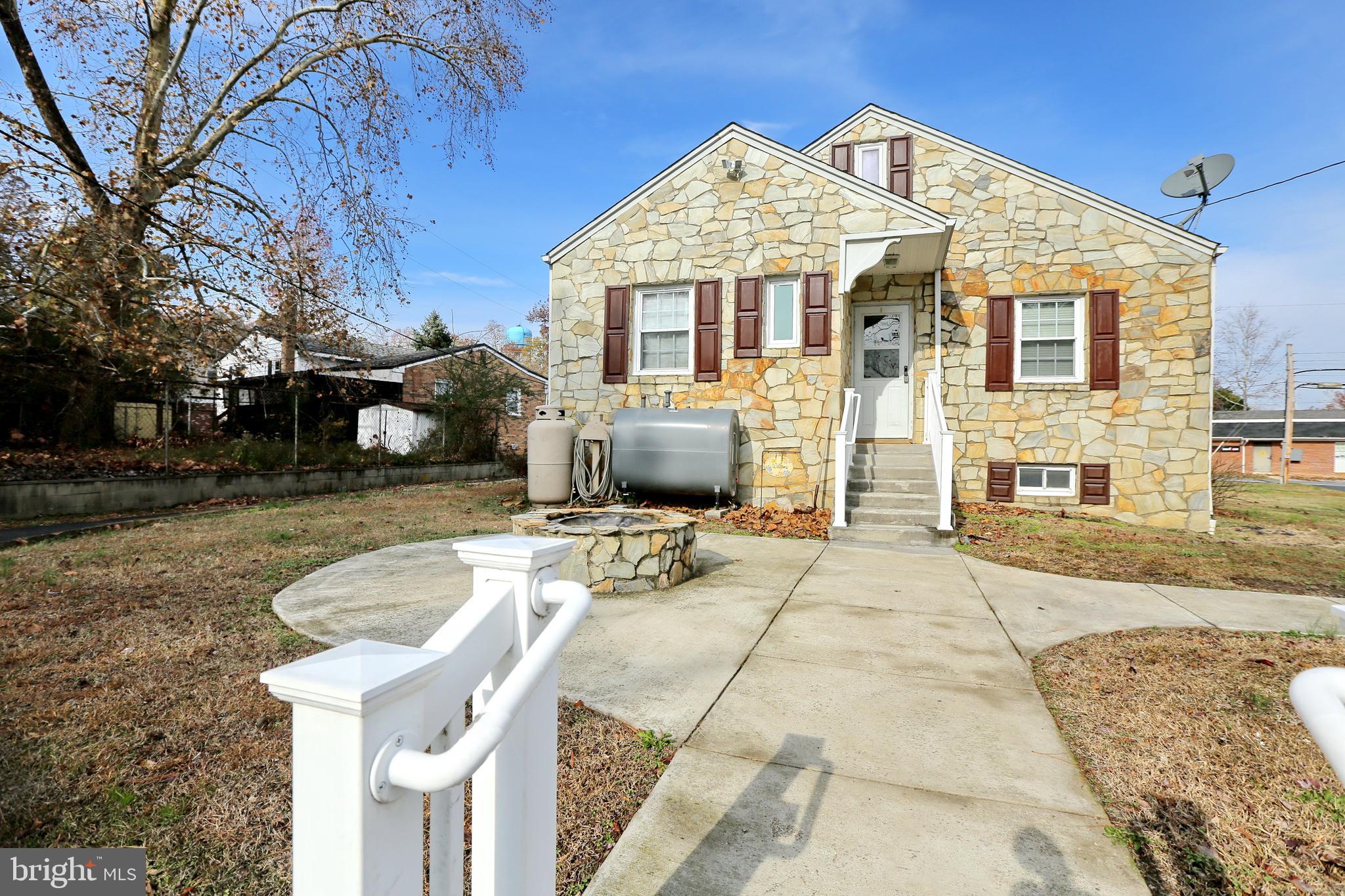 E L DAVIS - Residential