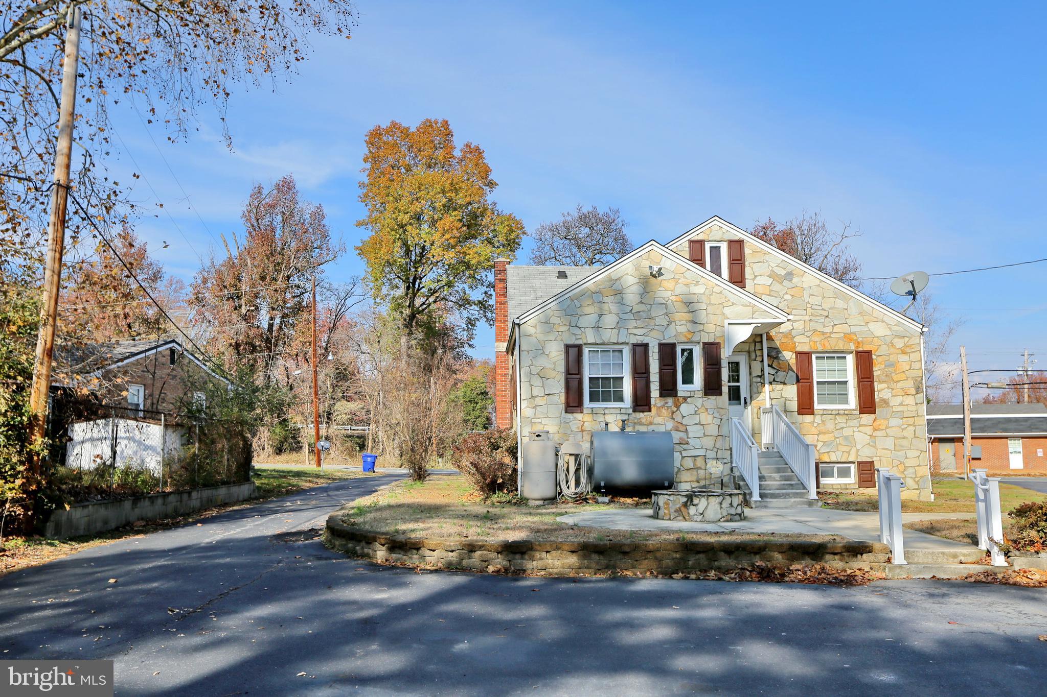 E L DAVIS - Residential