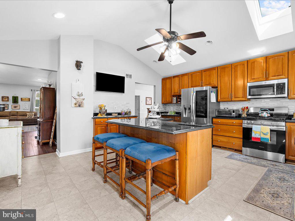 CORNS MANOR - Residential