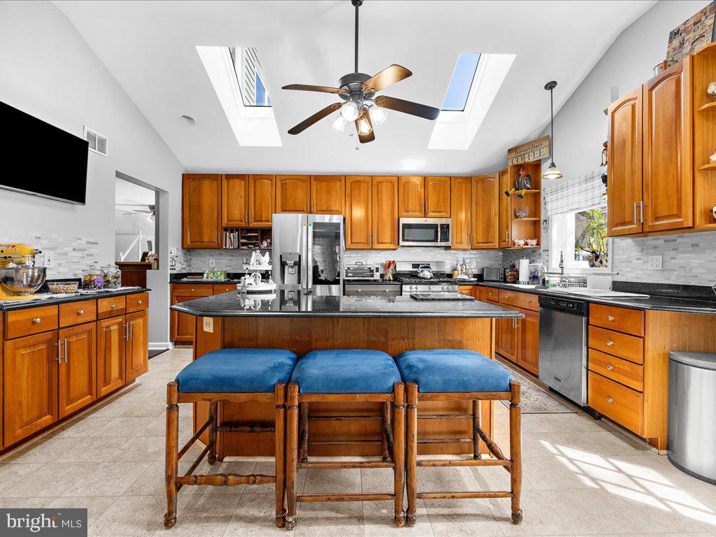 CORNS MANOR - Residential