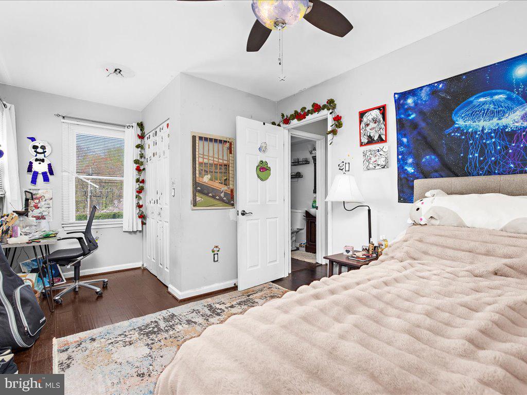 CORNS MANOR - Residential