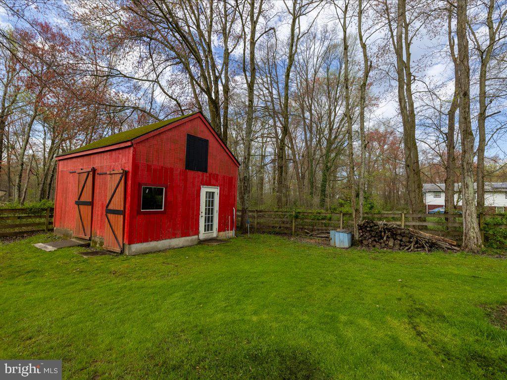 CORNS MANOR - Residential