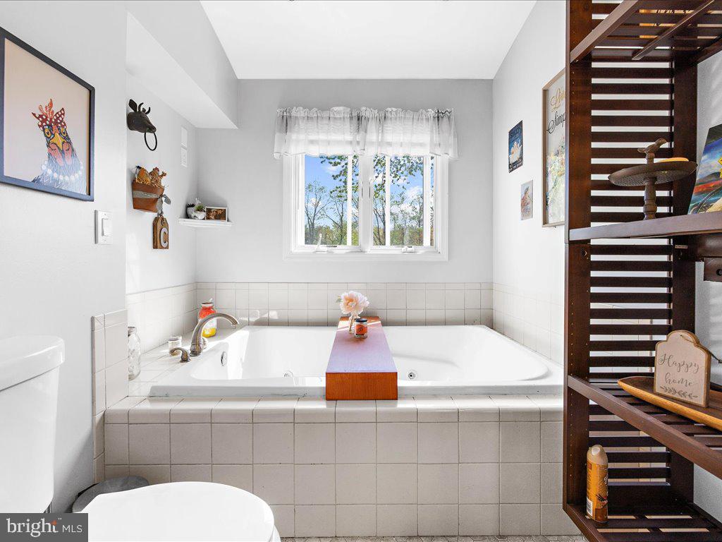 CORNS MANOR - Residential