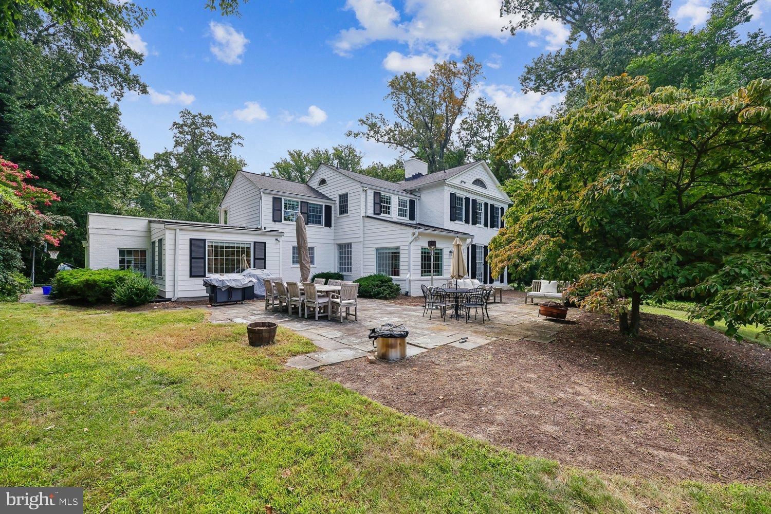 4009 BEVERLY ROAD
