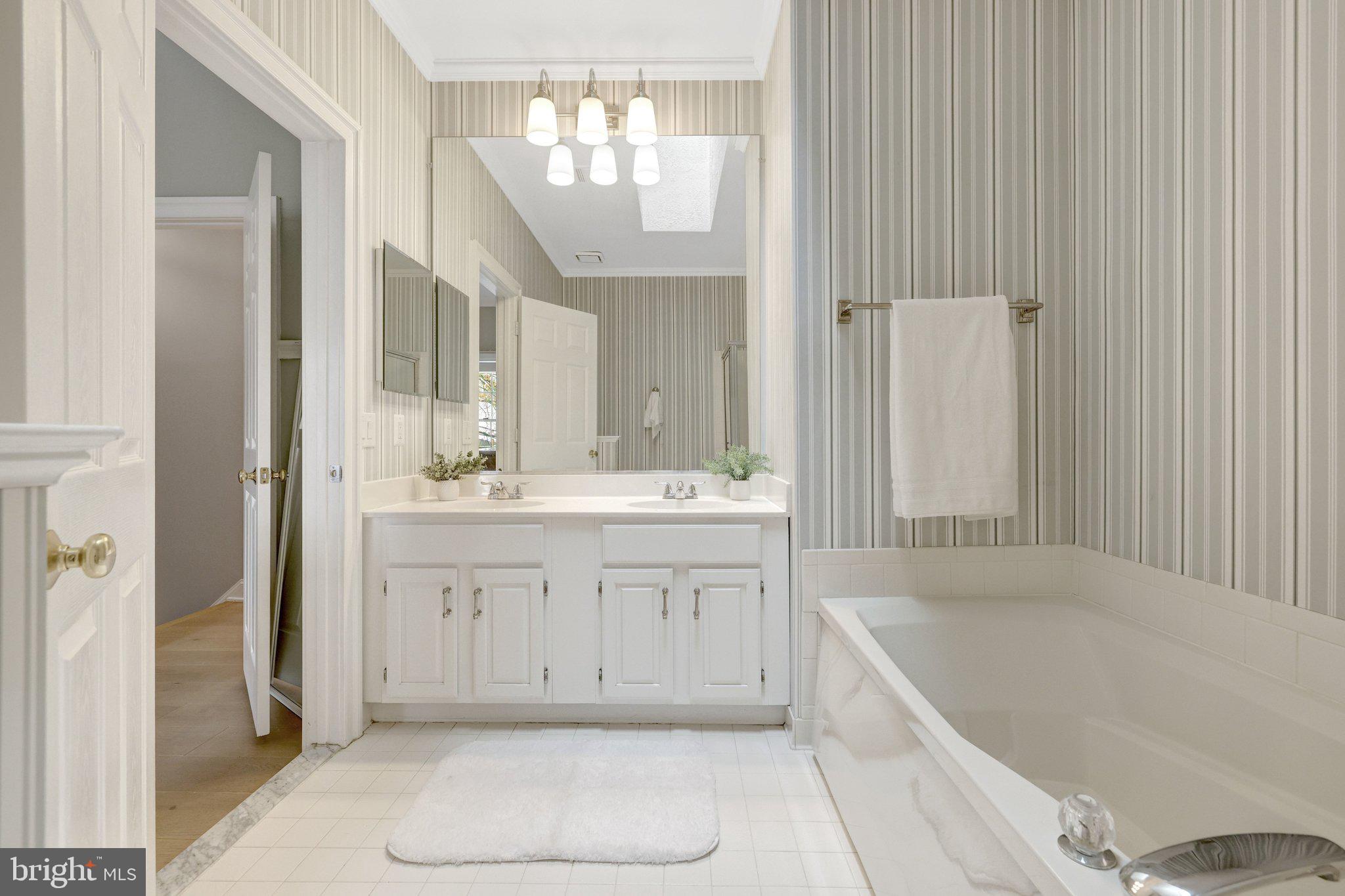 BALDWIN GROVE - Residential