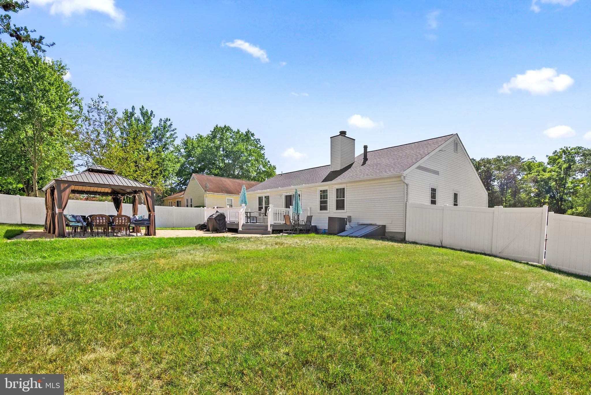 Cheltenham, Maryland 20623, United States, 4 Bedrooms Bedrooms, ,3 BathroomsBathrooms,Residential,Contingent,80830